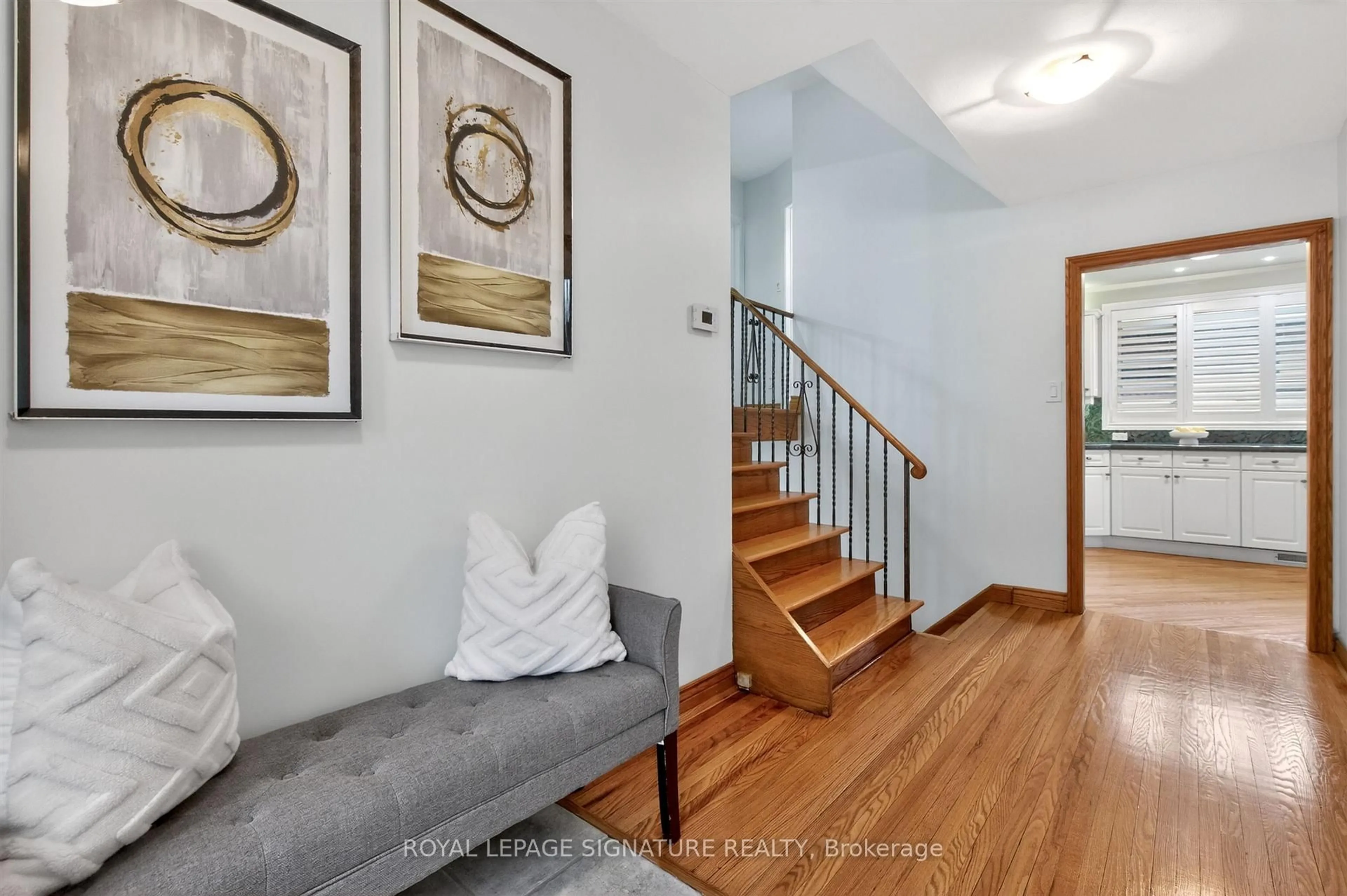 Indoor entryway for 1 Stanwell Dr, Toronto Ontario M1P 4H6