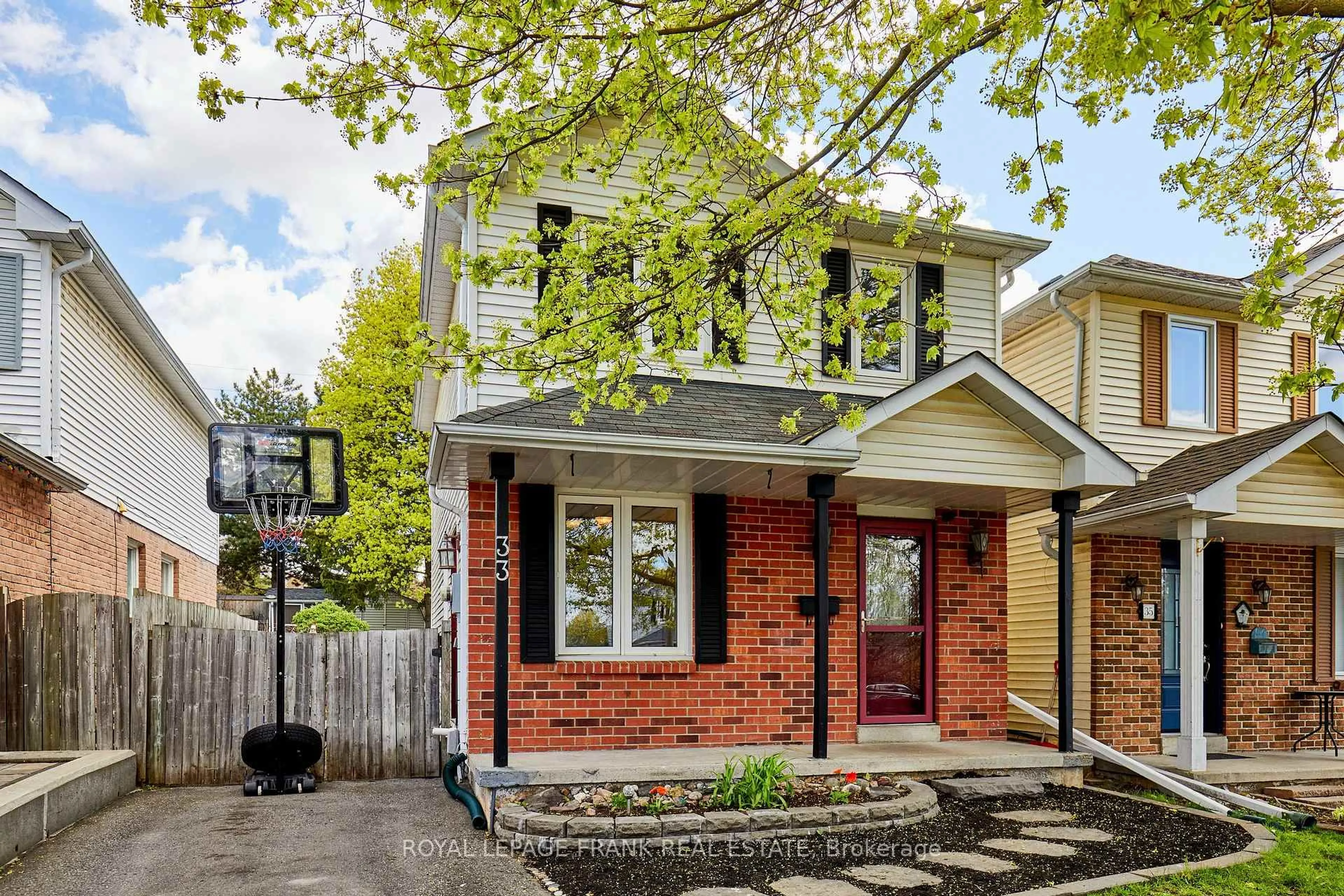 Home with brick exterior material, street for 33 Overbank Dr, Oshawa Ontario L1J 7X9