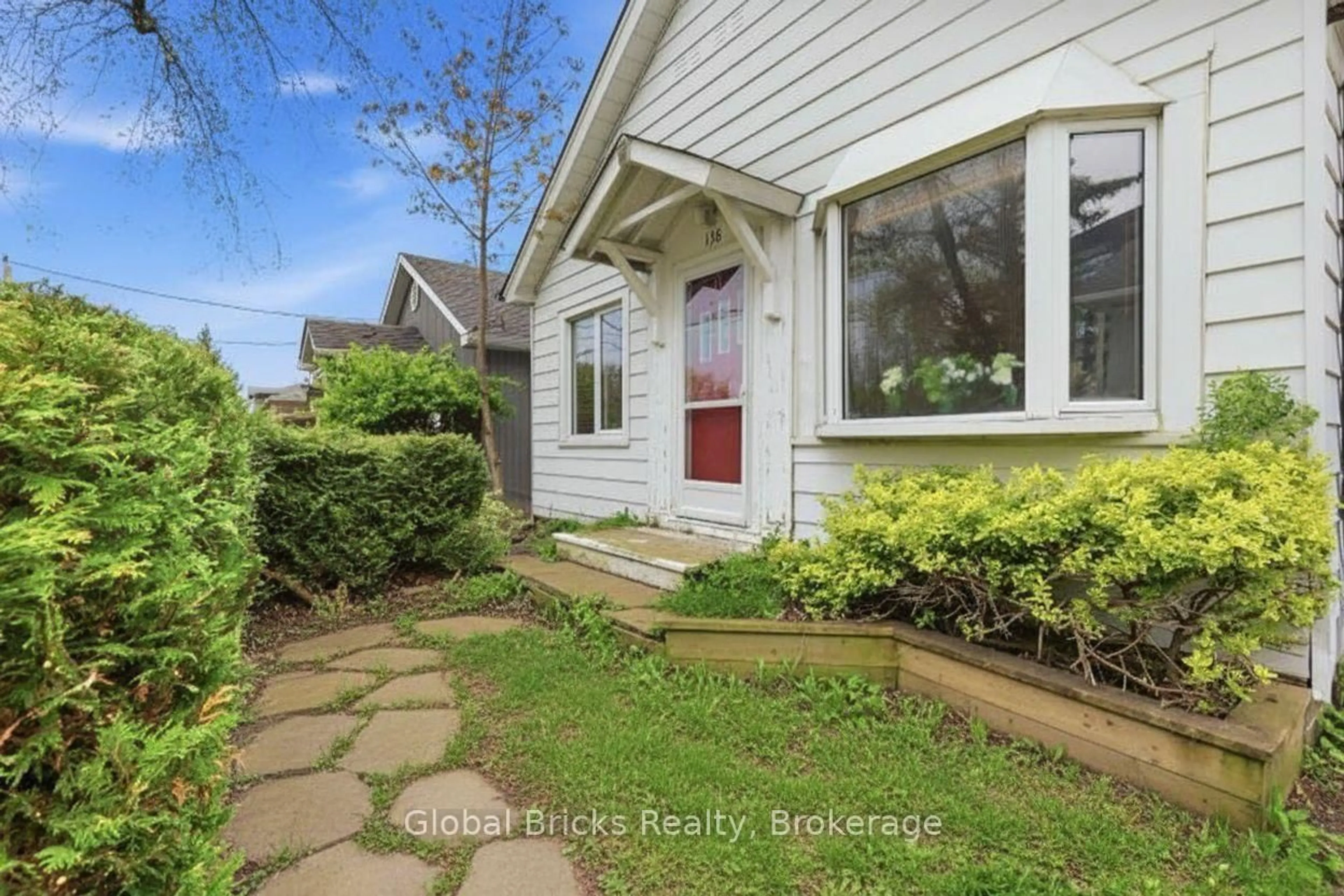 Unknown for 138 Gradwell Dr, Toronto Ontario M1M 2N2