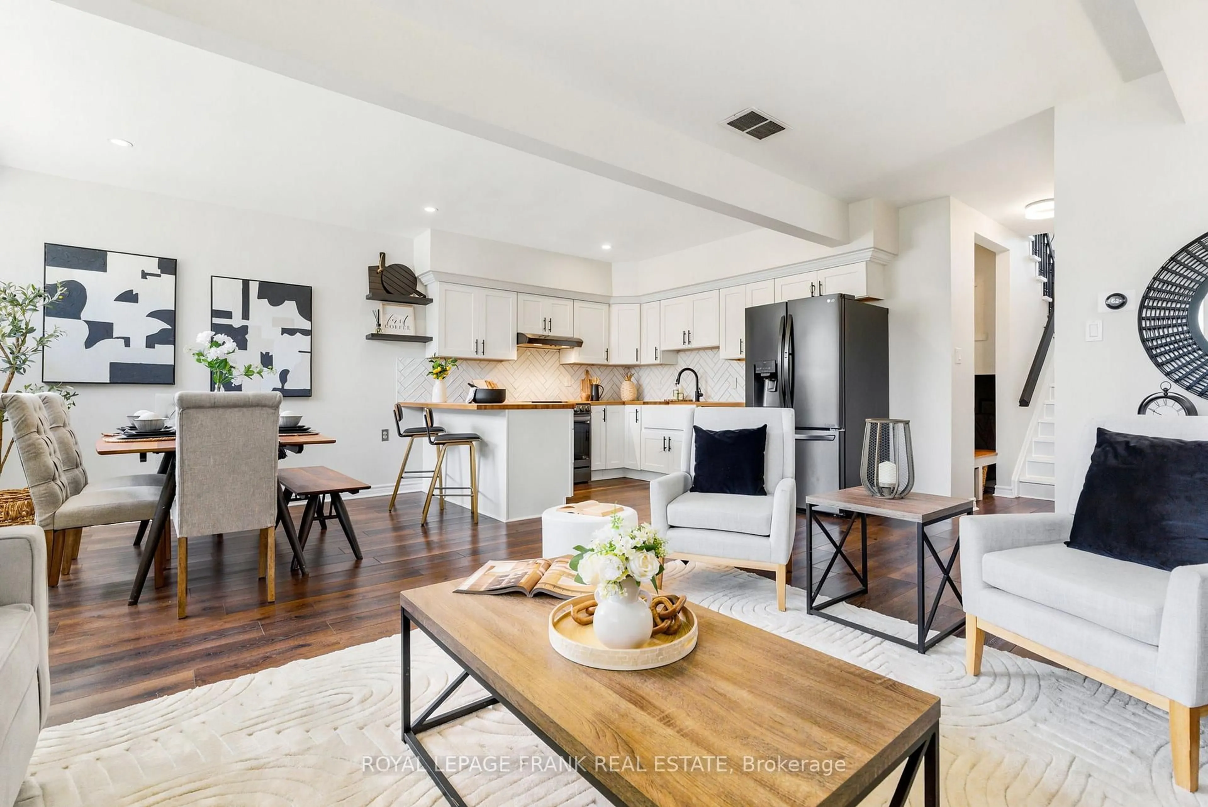 Open concept kitchen, unknown for 72 Broadlands Cres, Clarington Ontario L1E 1R1
