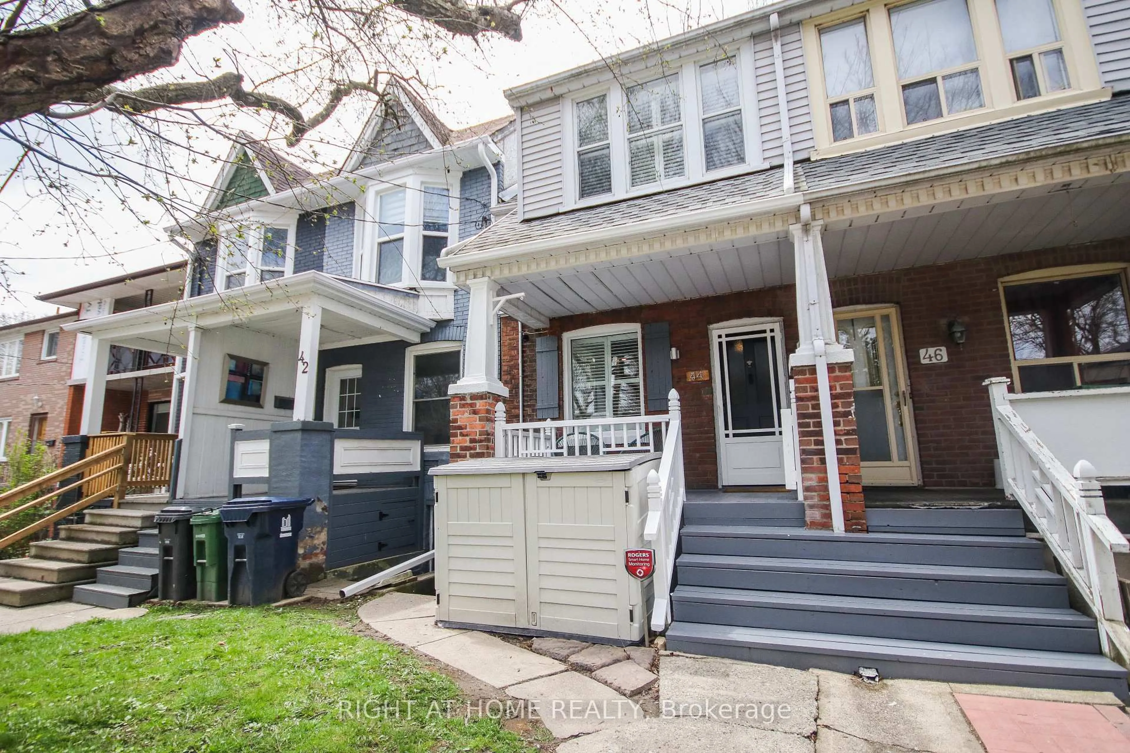 Unknown for 44 Rhodes Ave, Toronto Ontario M4L 2Z9