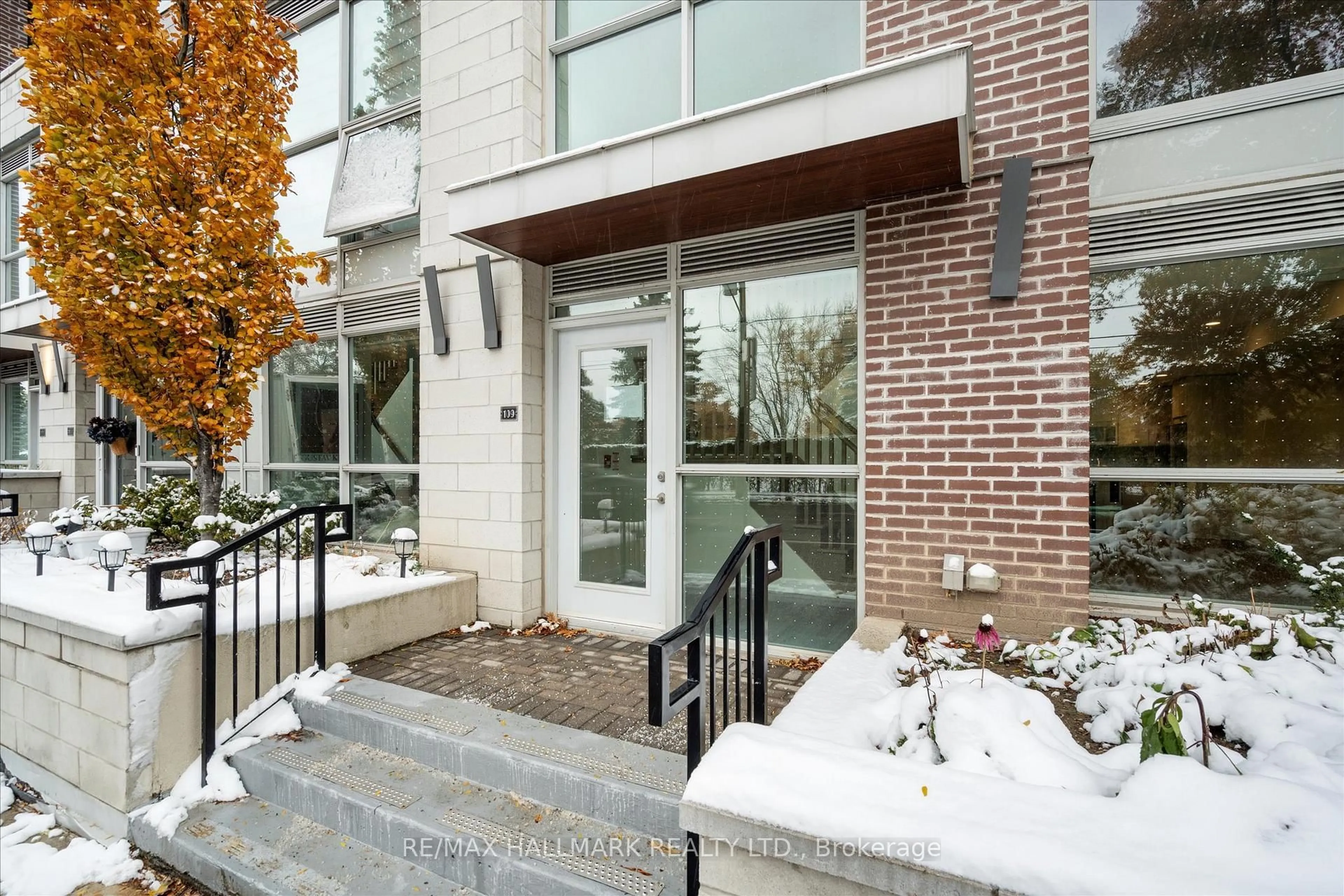 Home with brick exterior material, street for 1350 Kingston Rd #TH9, Toronto Ontario M1N 1C8