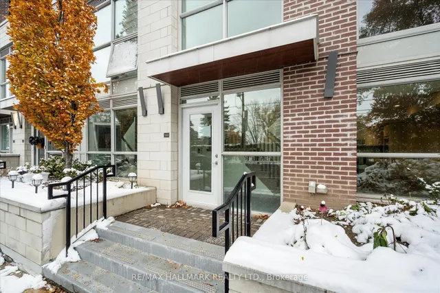 1350 Kingston Rd #TH9, Toronto 4