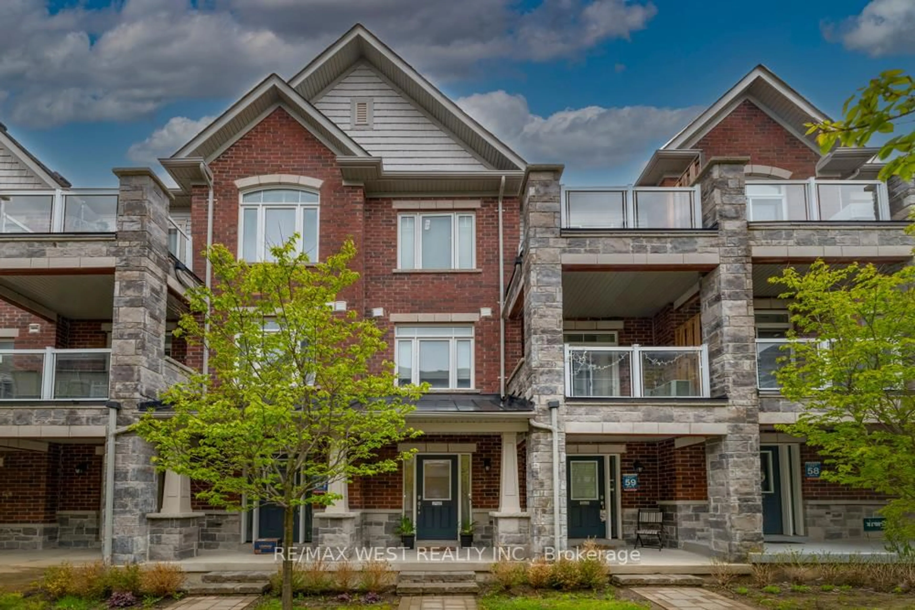 Home with brick exterior material, building for 2663 Jackpine Crossing #60, Pickering Ontario L1X 0E6