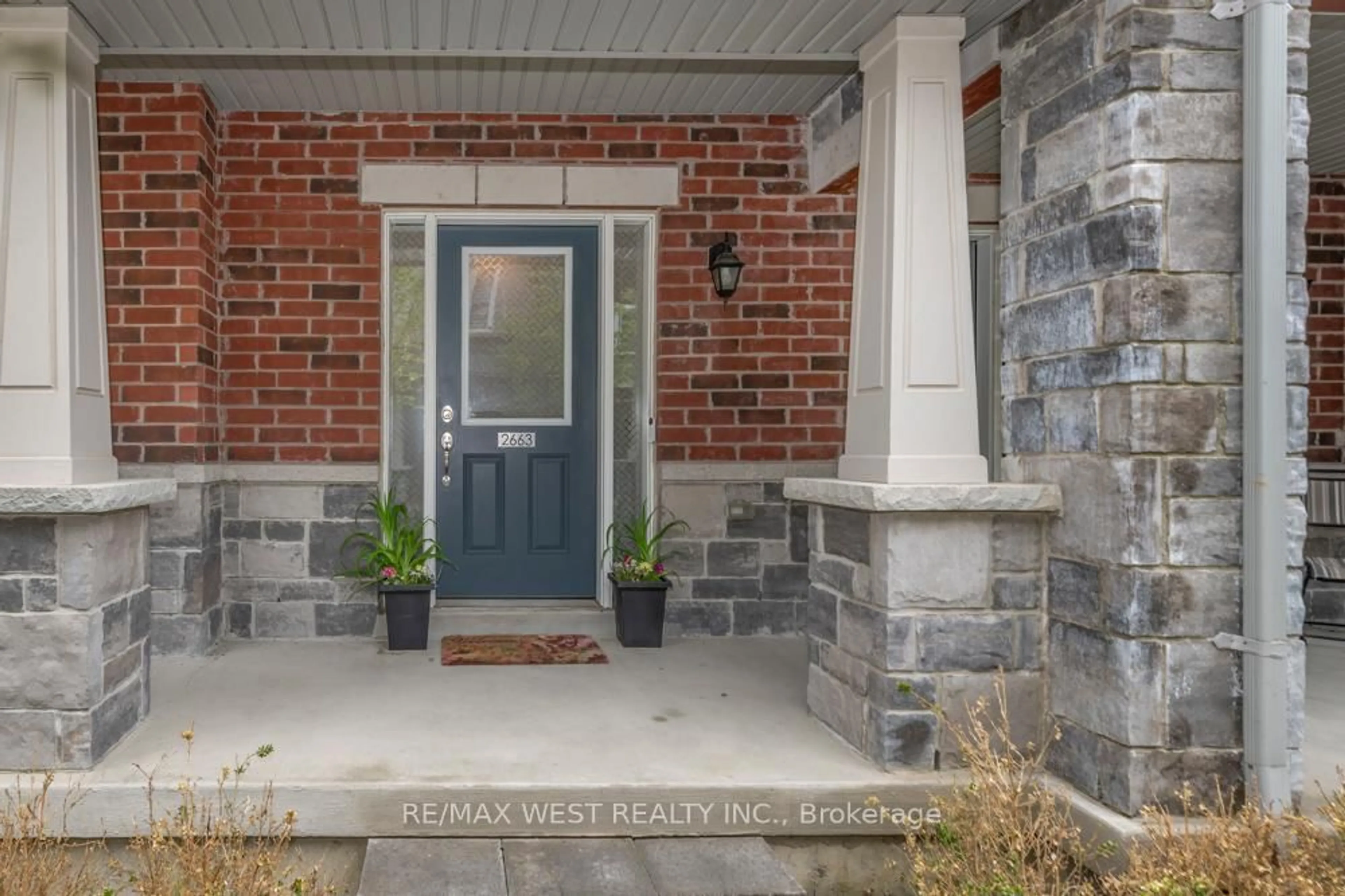 Indoor entryway for 2663 Jackpine Crossing #60, Pickering Ontario L1X 0E6