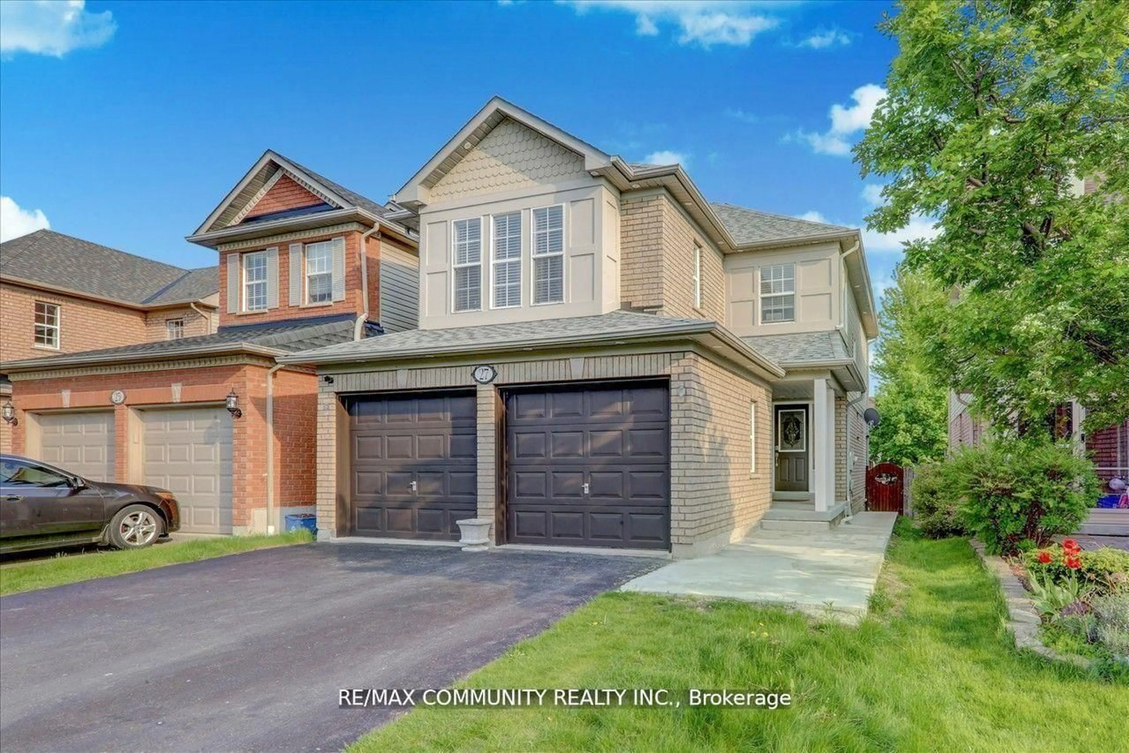 Home with brick exterior material, street for 27 Merchant Ave, Whitby Ontario L1P 1S2