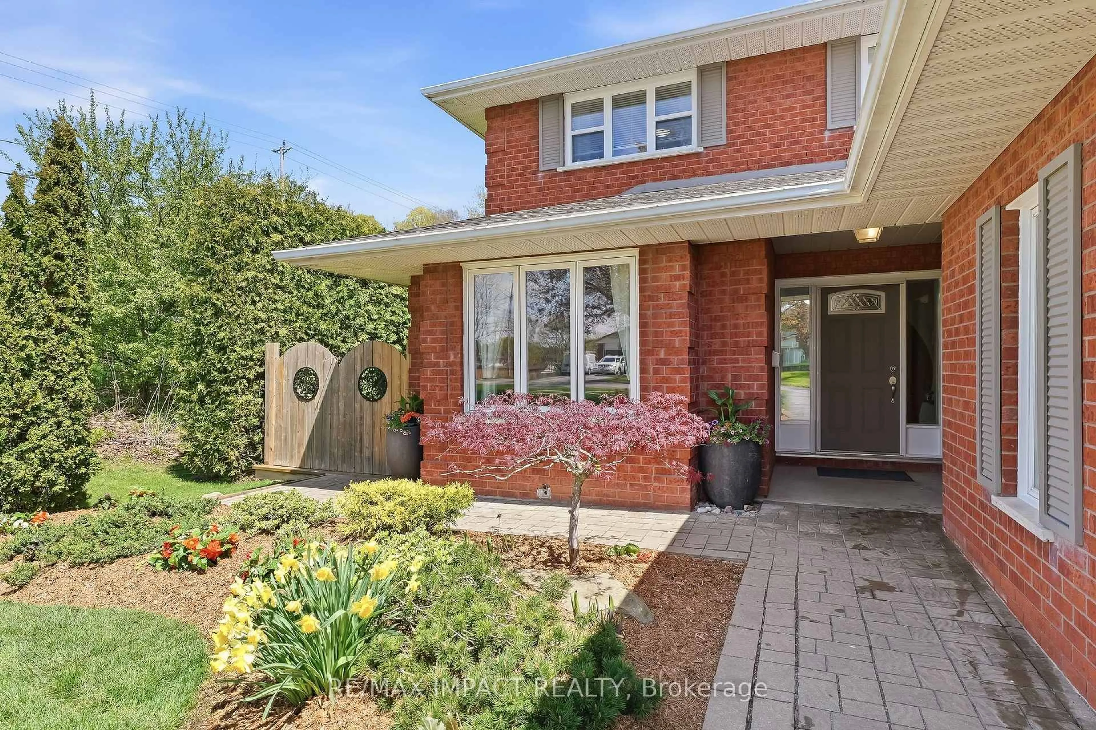 Home with brick exterior material, street for 293 Blue Heron Dr, Oshawa Ontario L1G 6X7