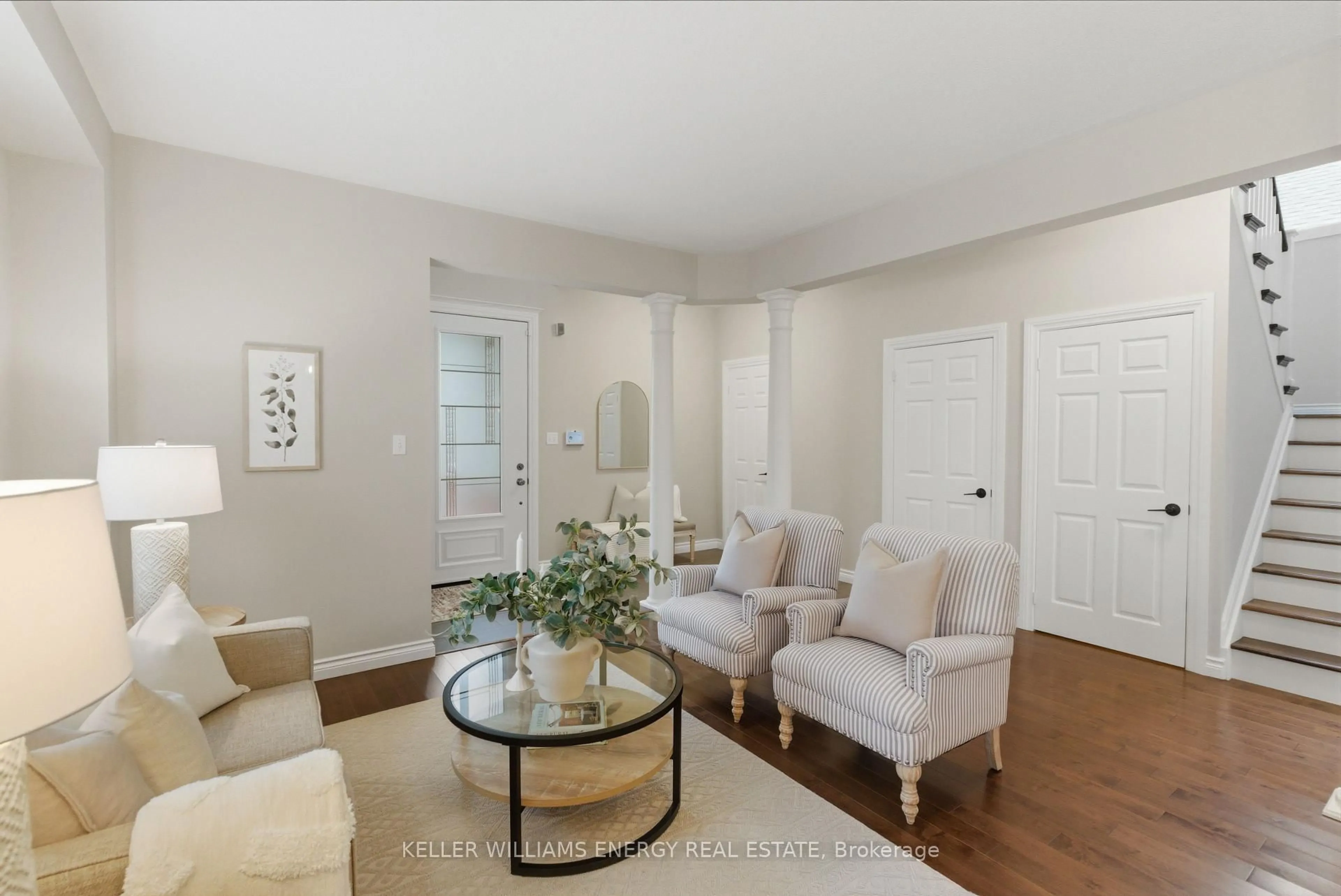 Living room with furniture, unknown for 19 Shelter Bay Crt, Whitby Ontario L1N 9P5