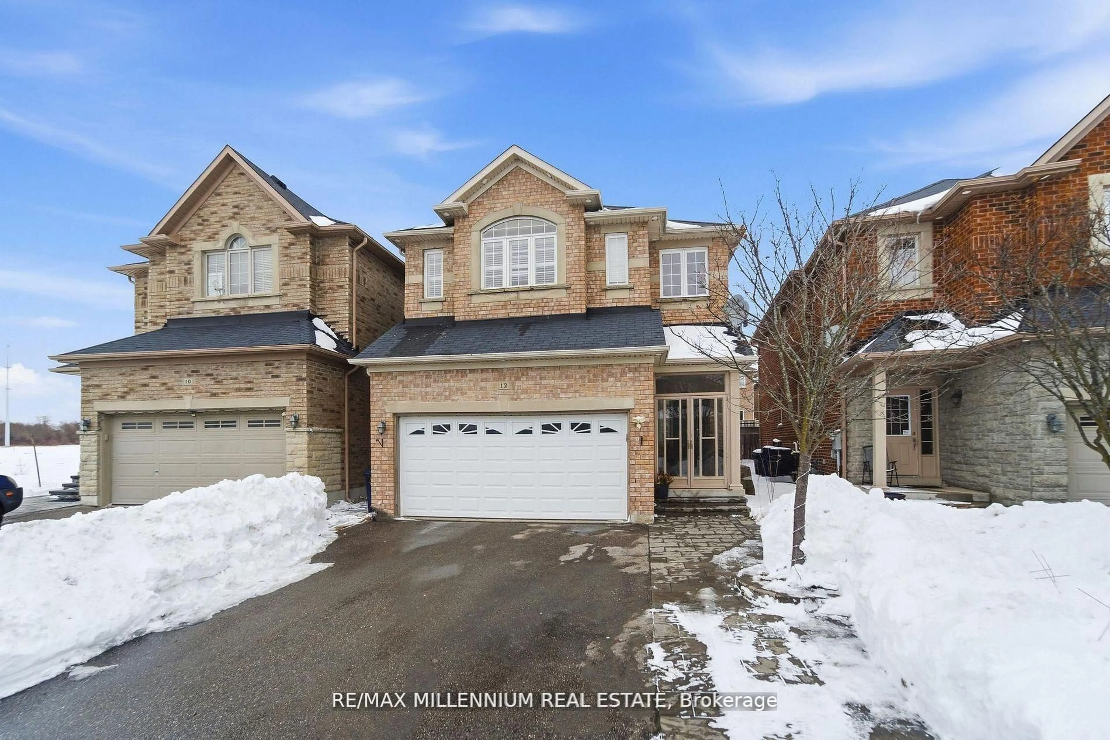 A pic from outside/outdoor area/front of a property/back of a property/a pic from drone, street for 12 Gaudi Rd, Toronto Ontario M1B 0B4