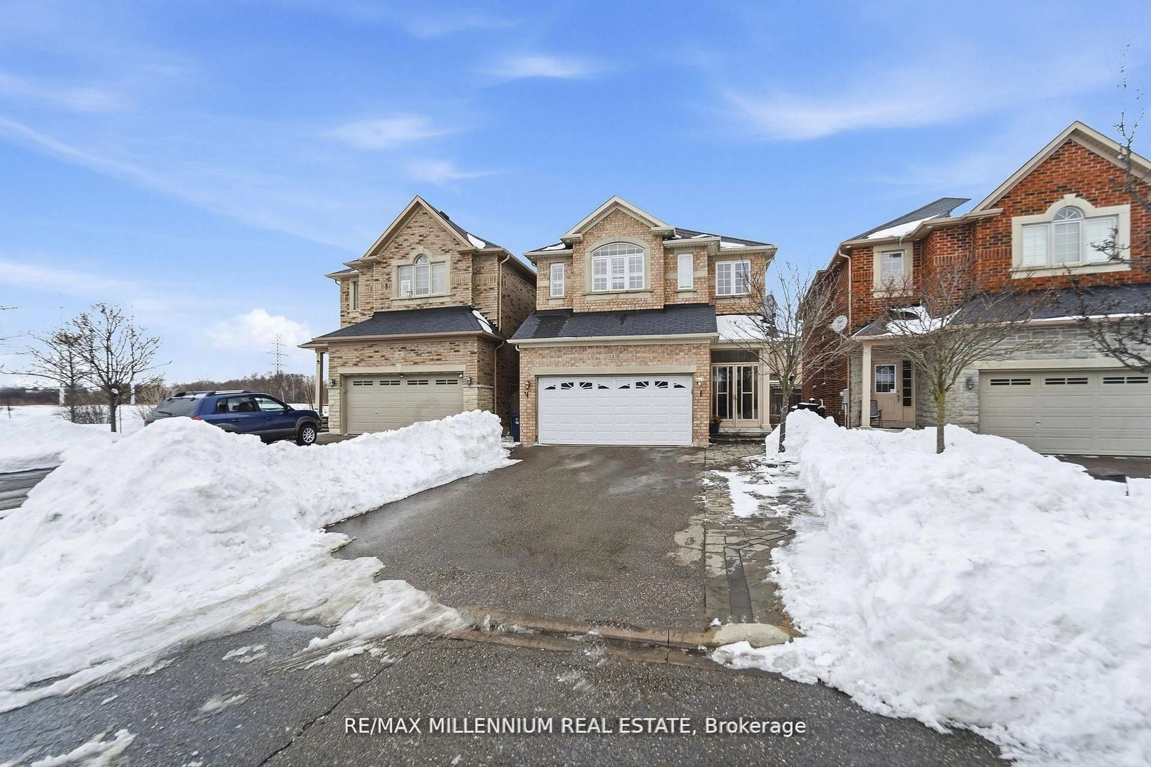 A pic from outside/outdoor area/front of a property/back of a property/a pic from drone, street for 12 Gaudi Rd, Toronto Ontario M1B 0B4