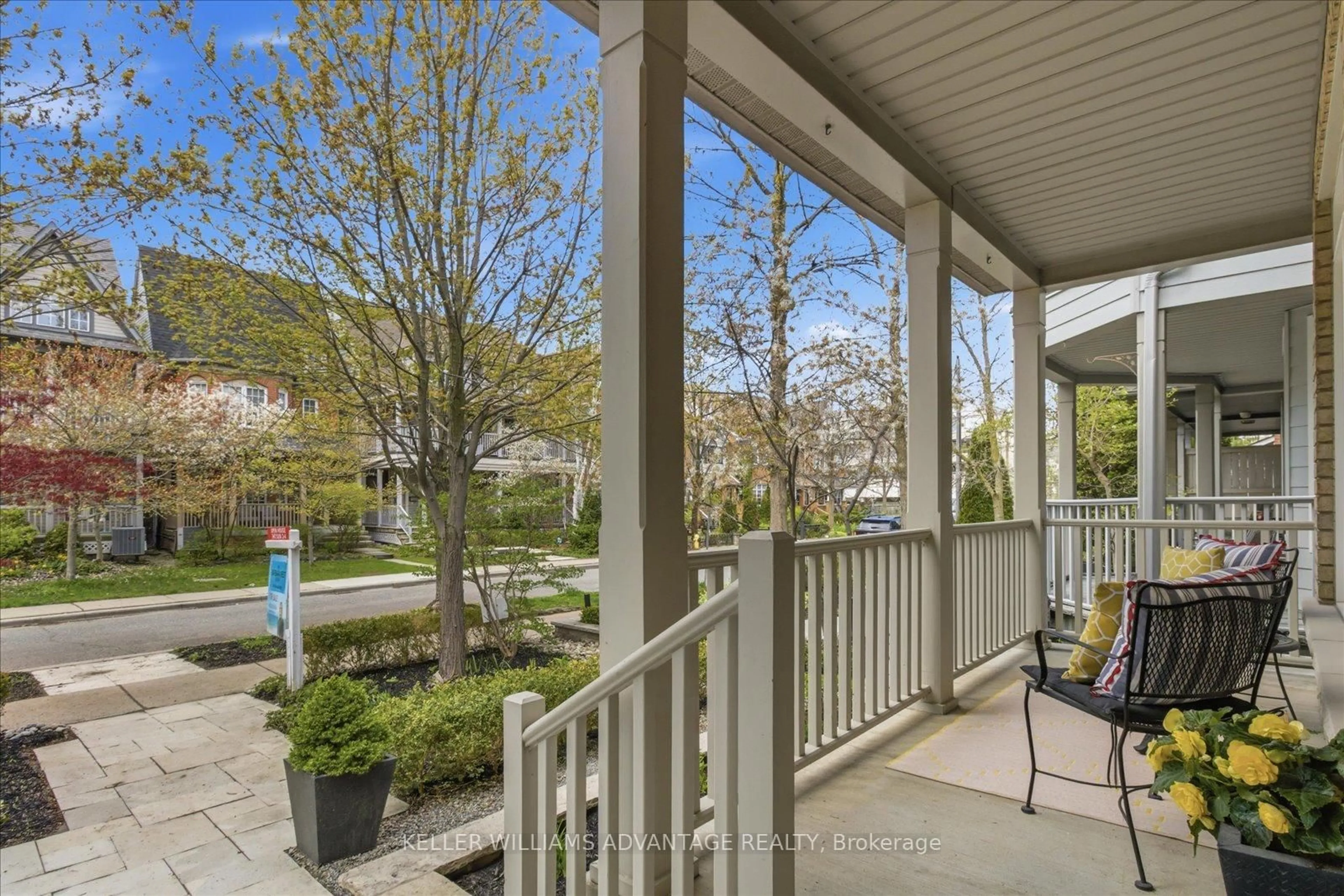 Patio, street for 95 Sarah Ashbridge Ave, Toronto Ontario M4L 3Y1