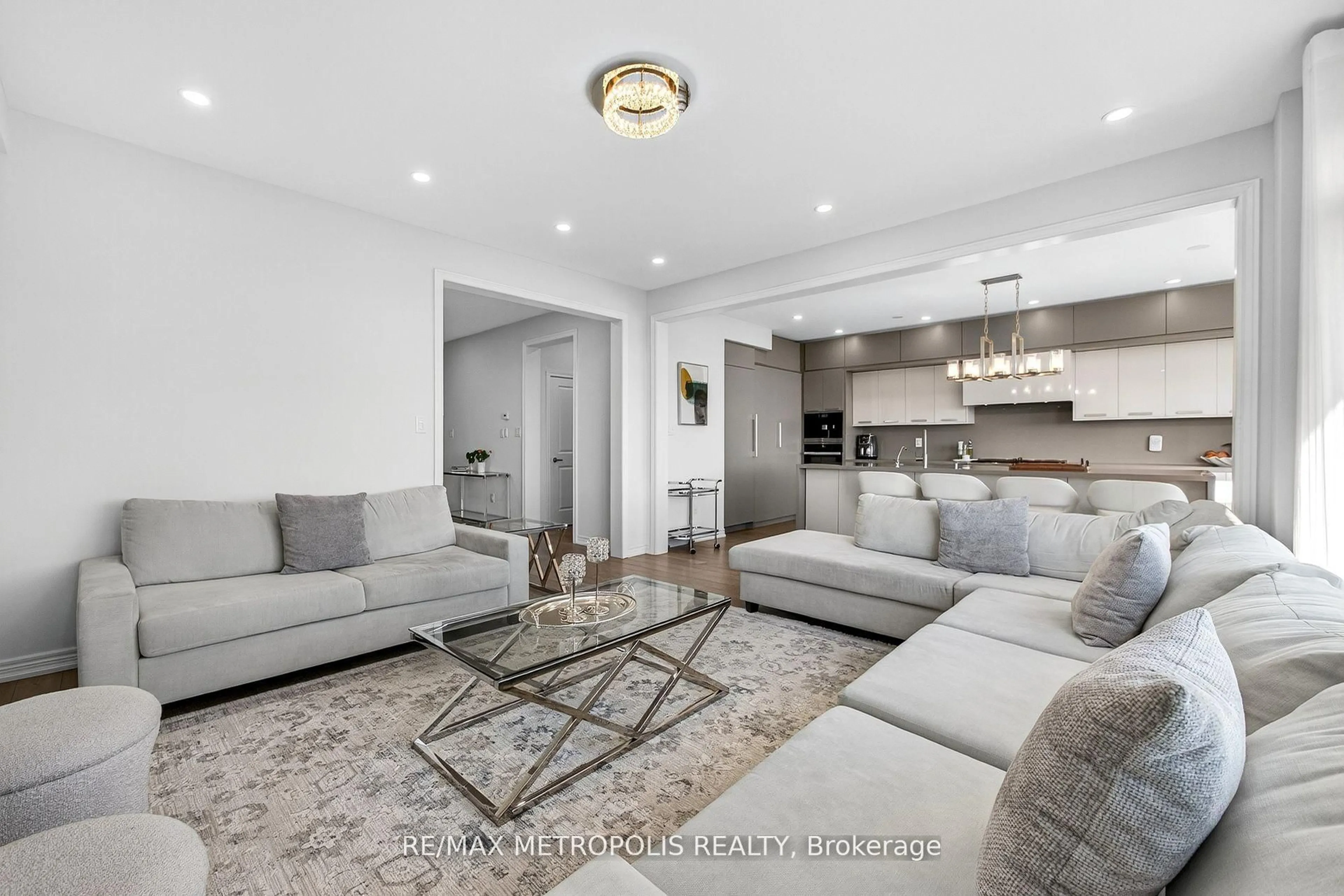 Living room with furniture, unknown for 127 Mcphail Ave, Clarington Ontario L1C 7H2