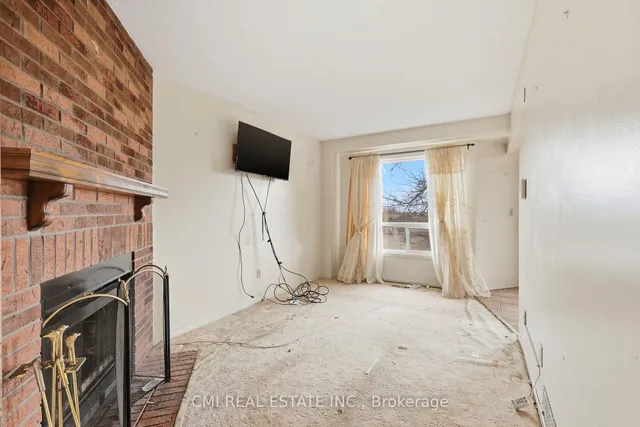 2275 Chapman Crt, Pickering 5