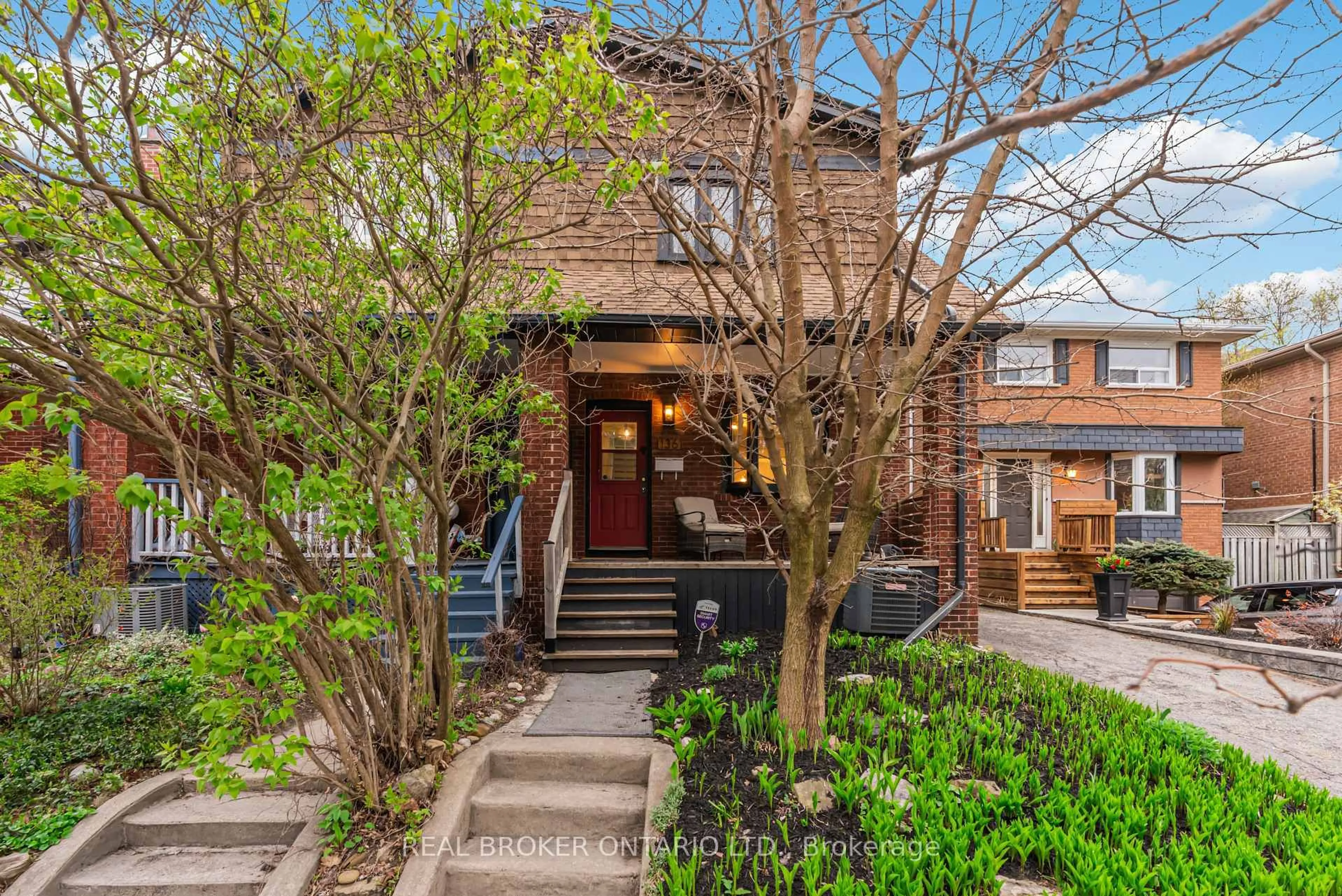 Home with brick exterior material, street for 136 Blantyre Ave, Toronto Ontario M1N 2R5