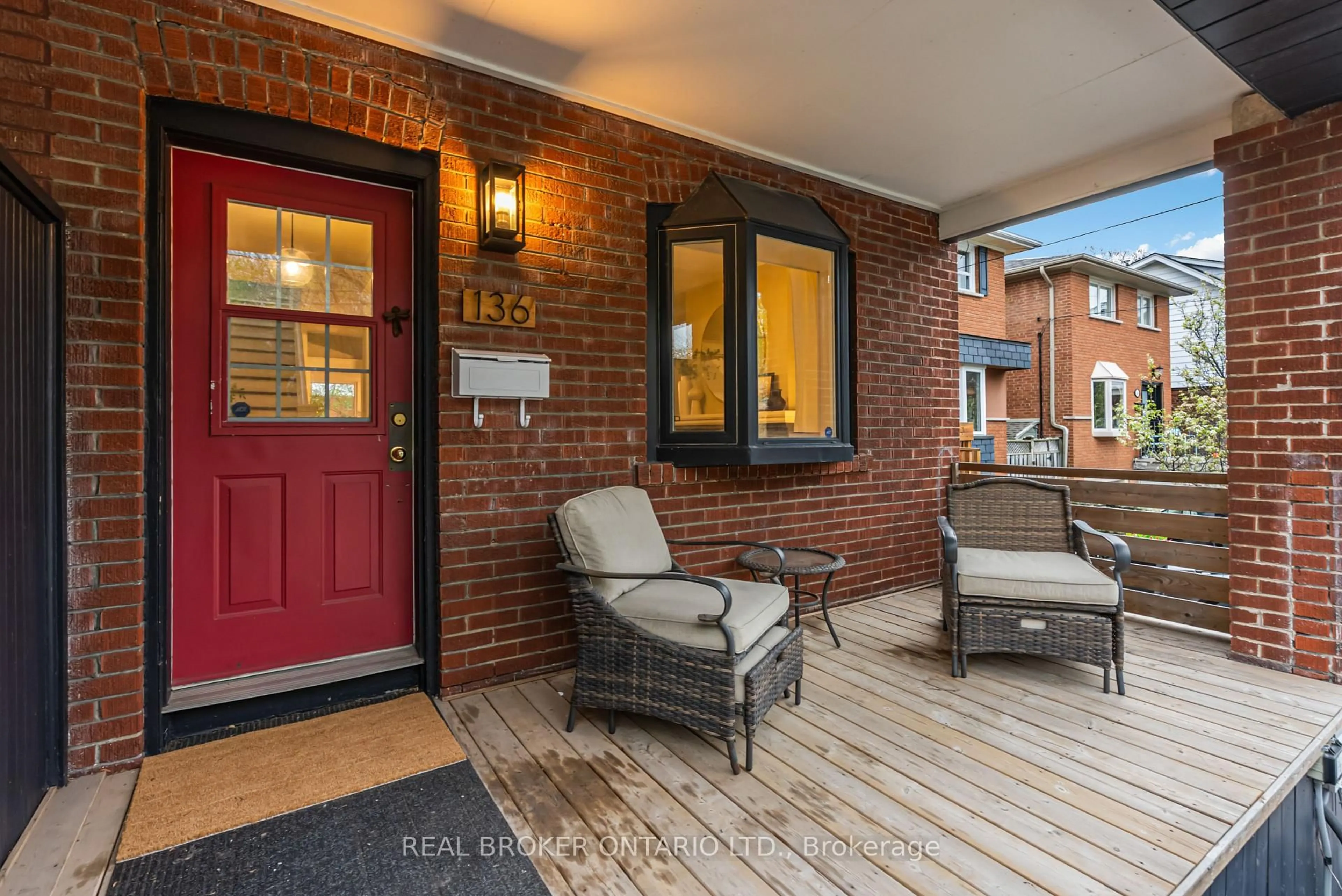 Unknown for 136 Blantyre Ave, Toronto Ontario M1N 2R5