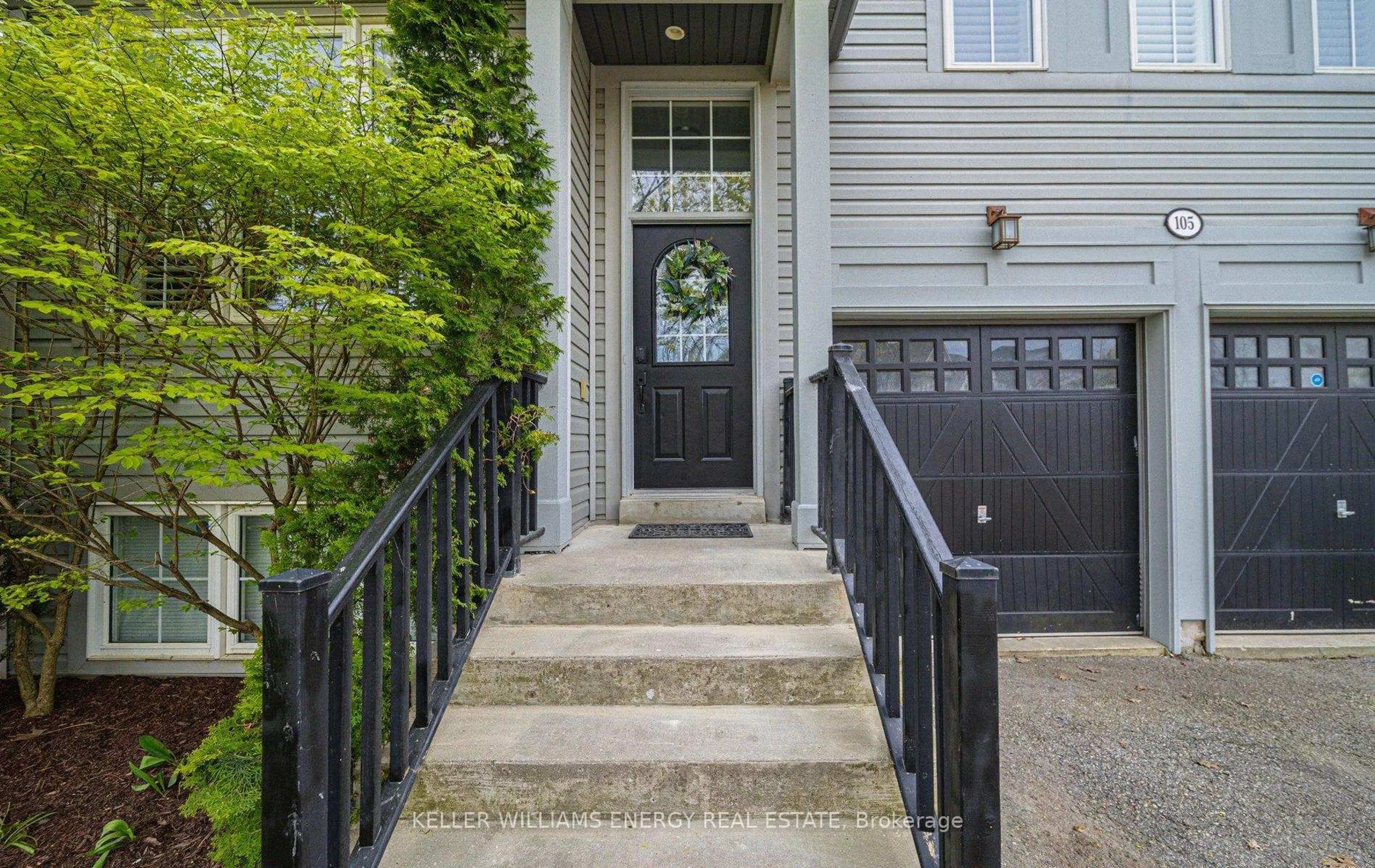 Unknown for 105 Woodbine Pl, Oshawa Ontario L1L 1C5