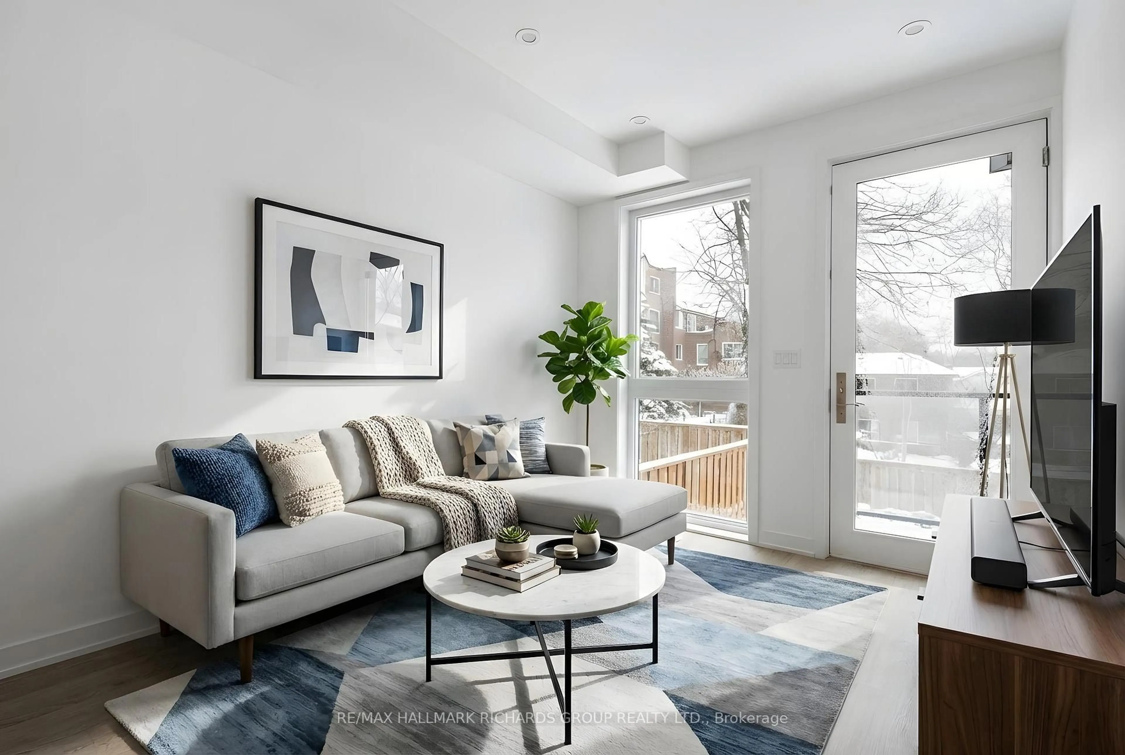 Living room with furniture, unknown for 35 Birchcliff Ave #45, Toronto Ontario M1N 3C5