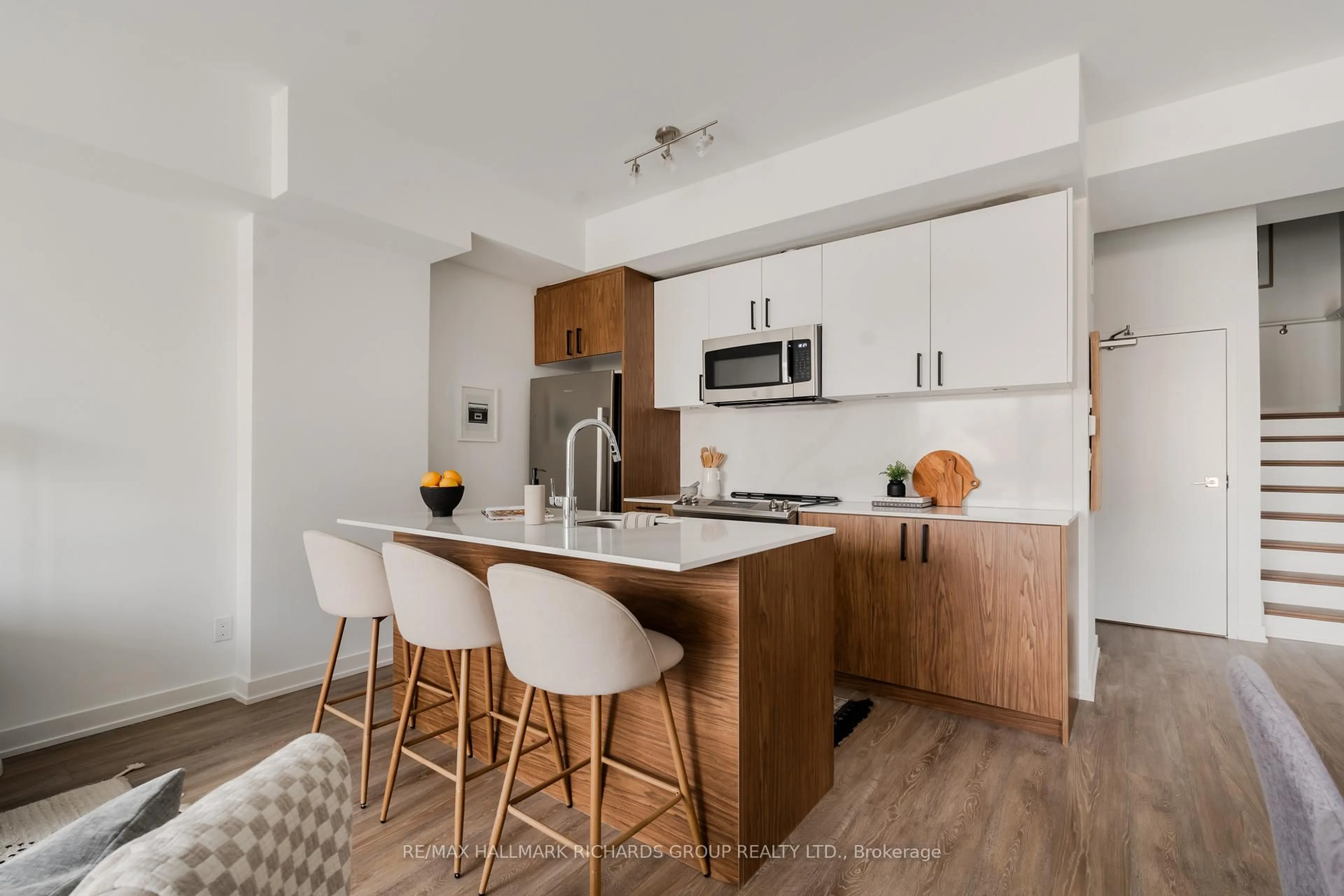 Open concept kitchen, unknown for 35 Birchcliff Ave #35, Toronto Ontario M1N 3C5