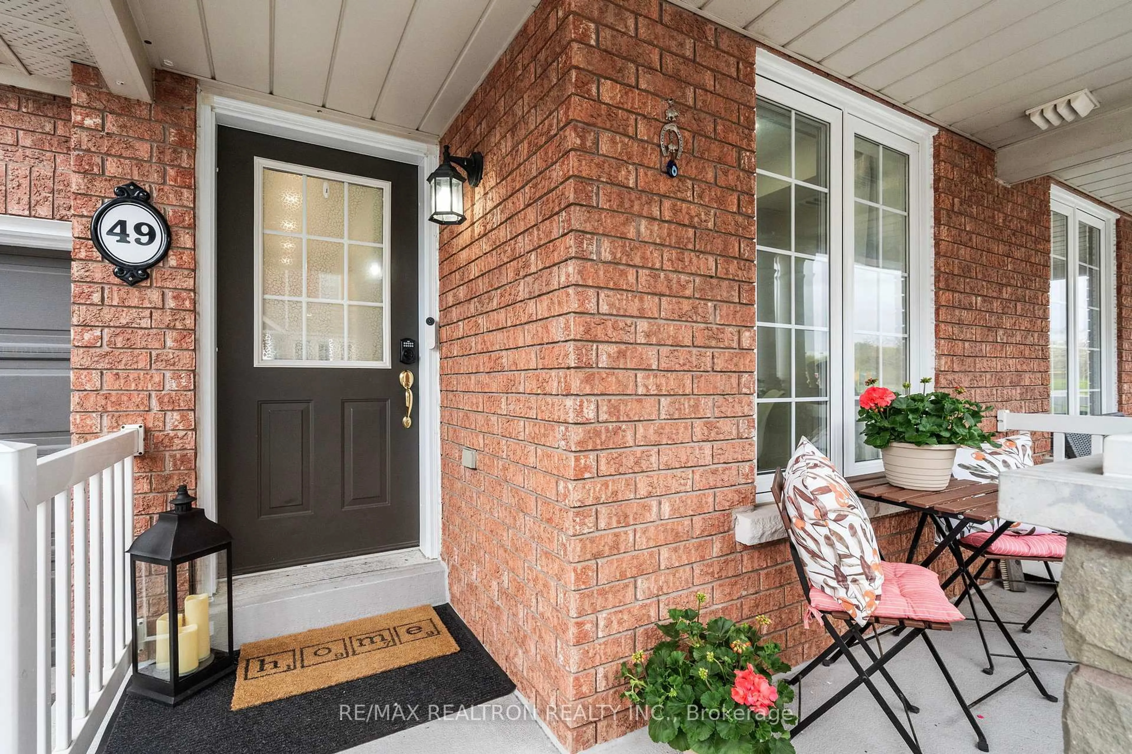 Indoor entryway for 49 Torr Lane, Ajax Ontario L1S 7N1