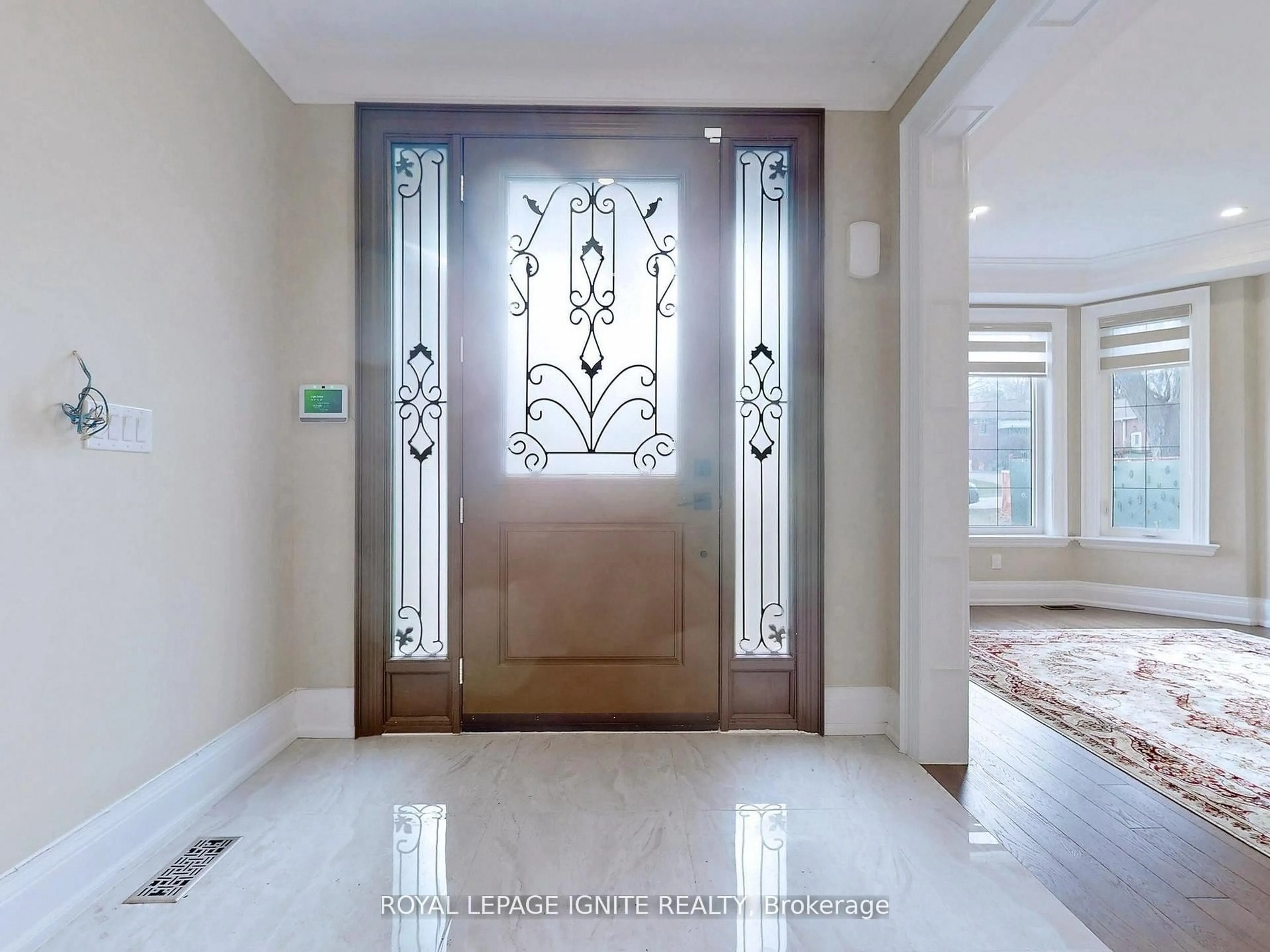 Indoor foyer for 20 Chatterton Blvd, Toronto Ontario M1M 2G2