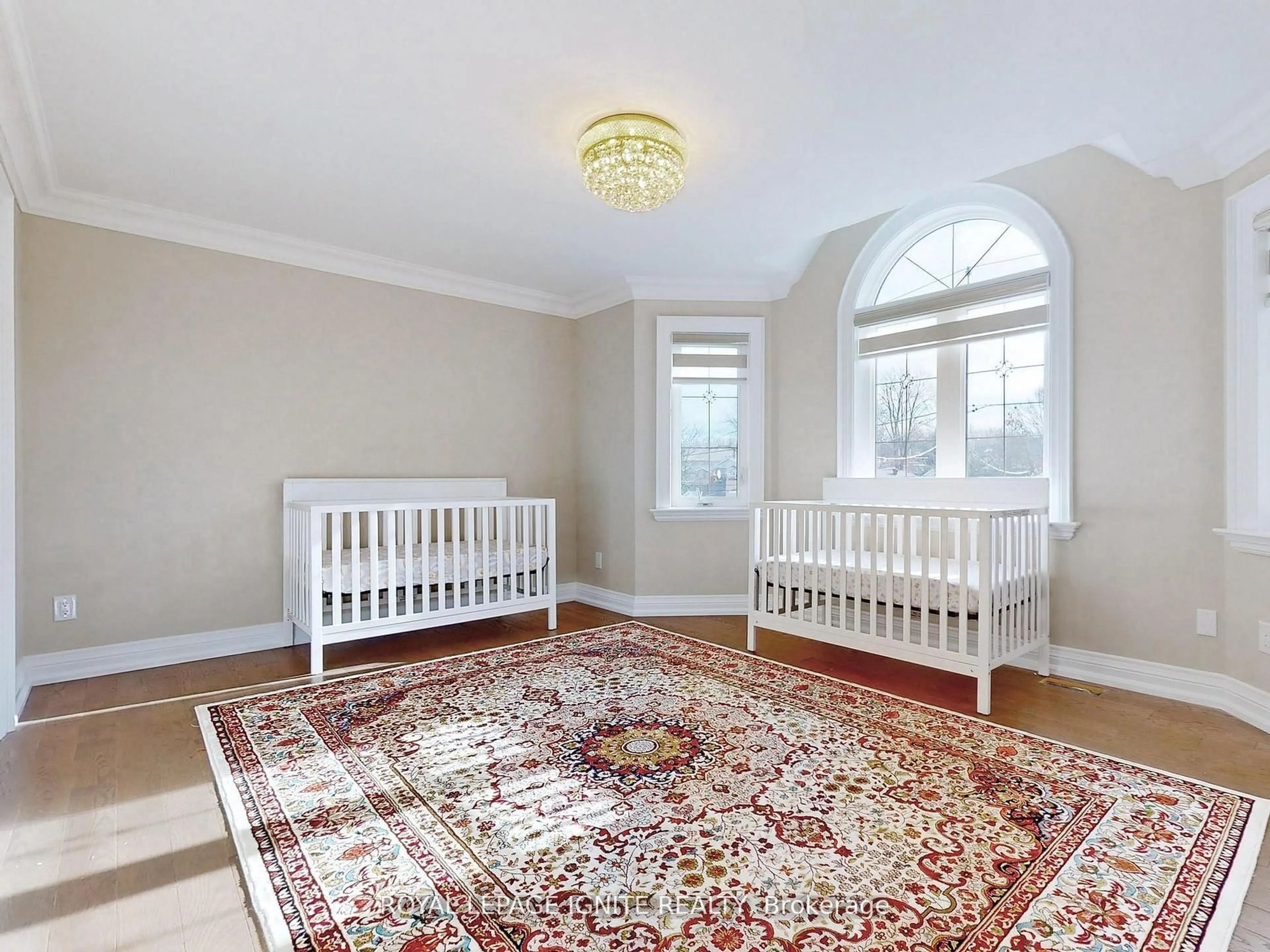 Indoor entryway for 20 Chatterton Blvd, Toronto Ontario M1M 2G2