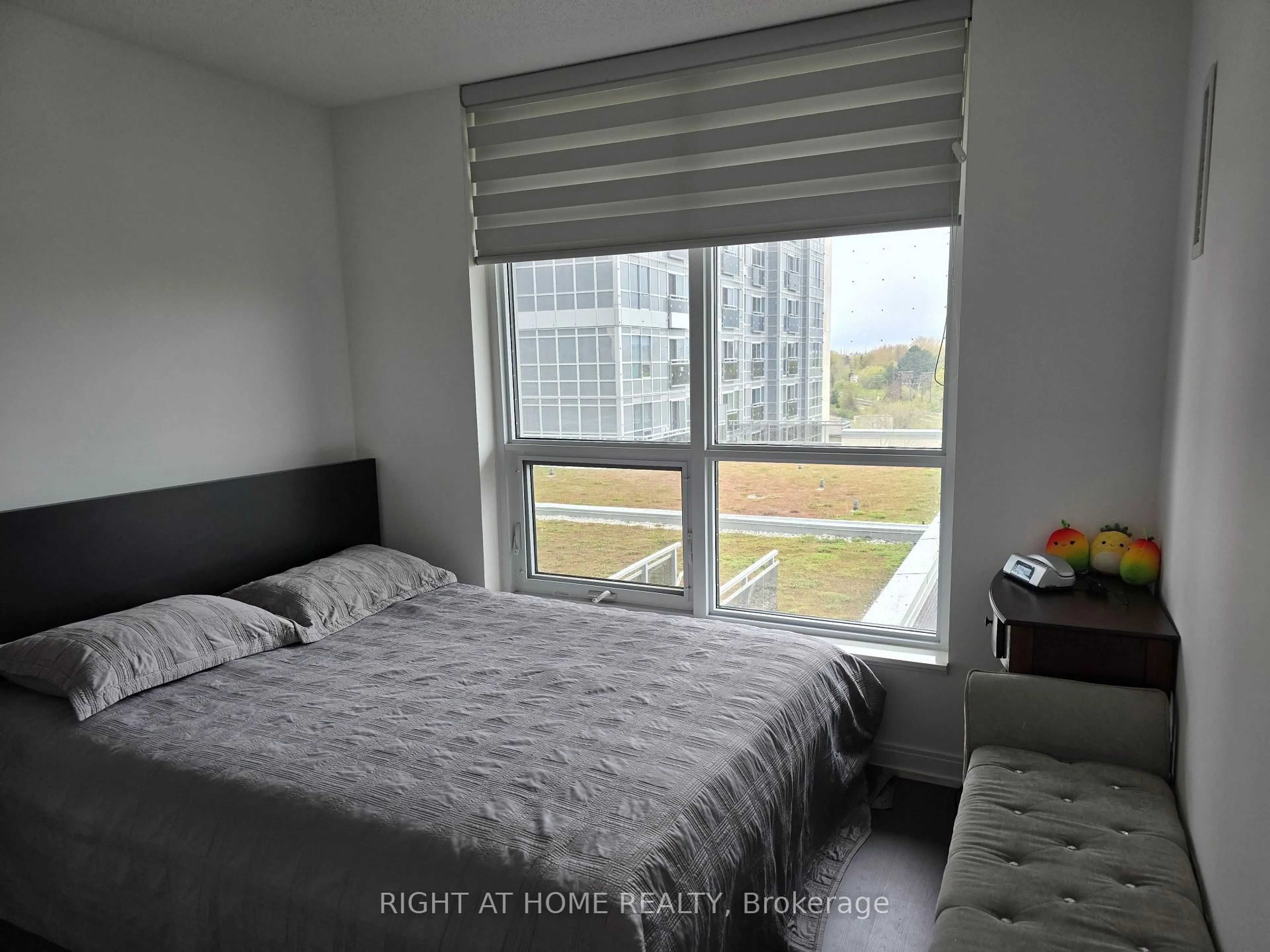 Bedroom with bed, unknown for 255 Village Green Sq #606, Toronto Ontario M1S 0L3