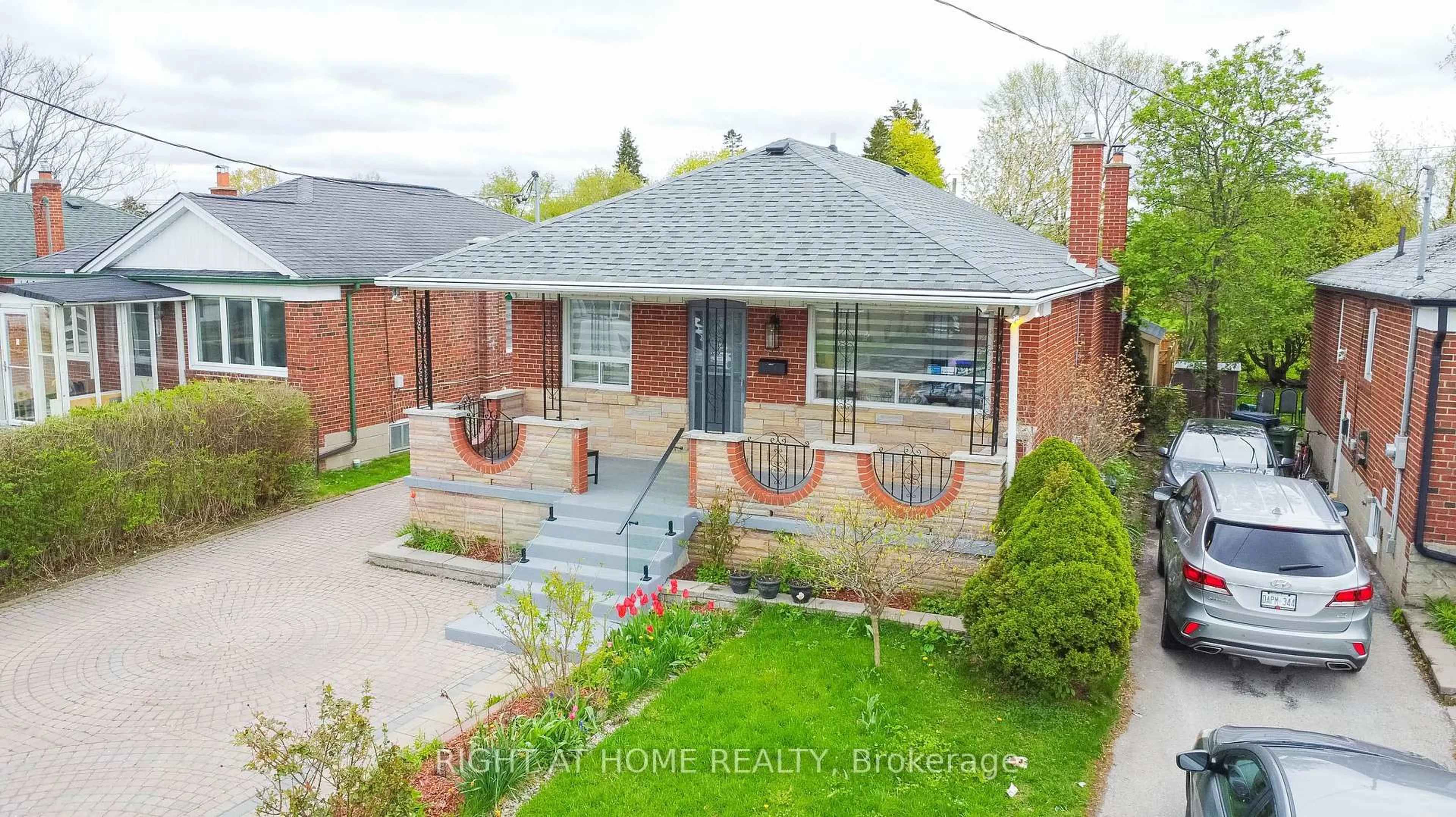 Home with brick exterior material, street for 150 Tower Dr, Toronto Ontario M1R 3P5