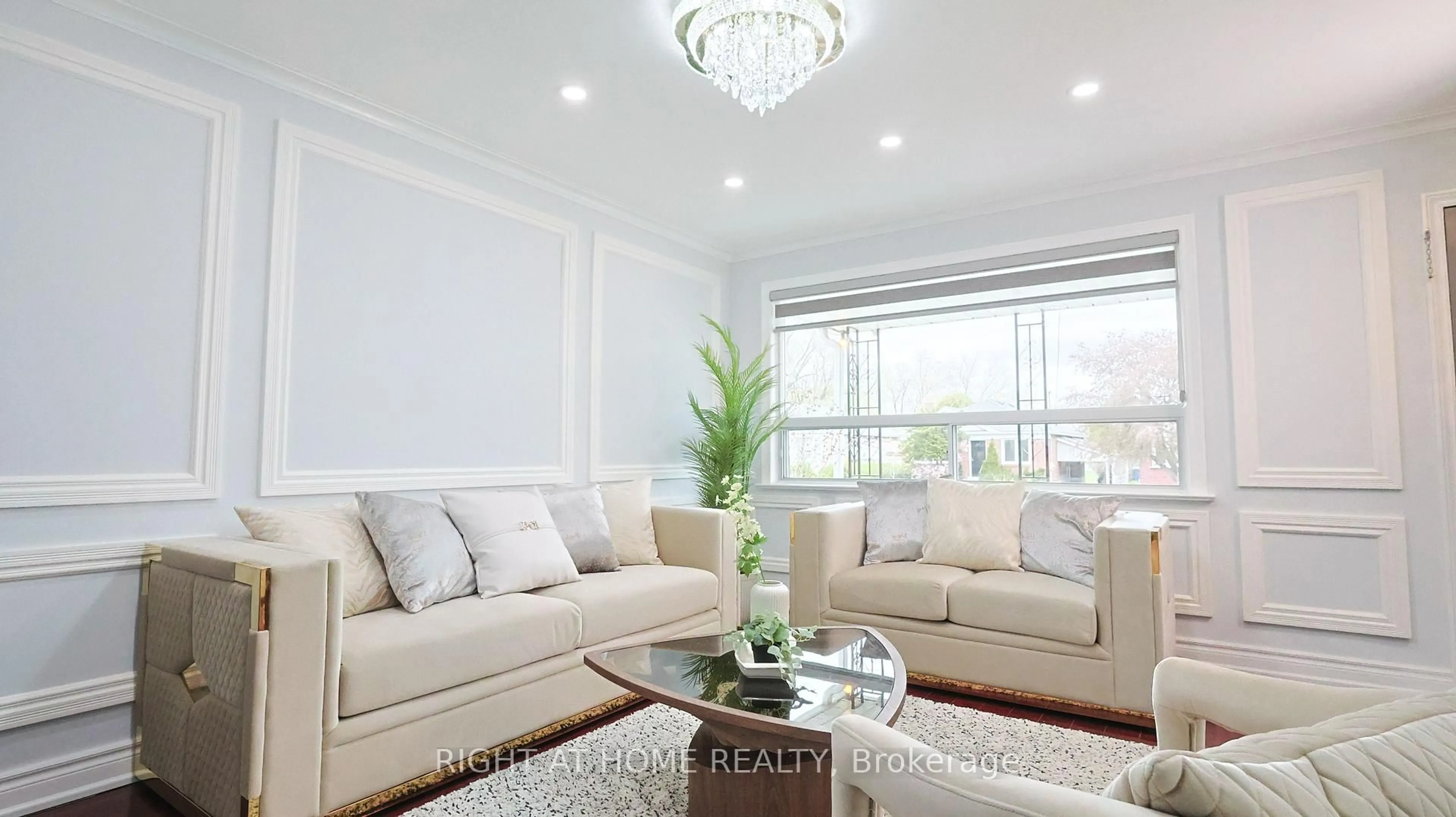 Living room with furniture, unknown for 150 Tower Dr, Toronto Ontario M1R 3P5