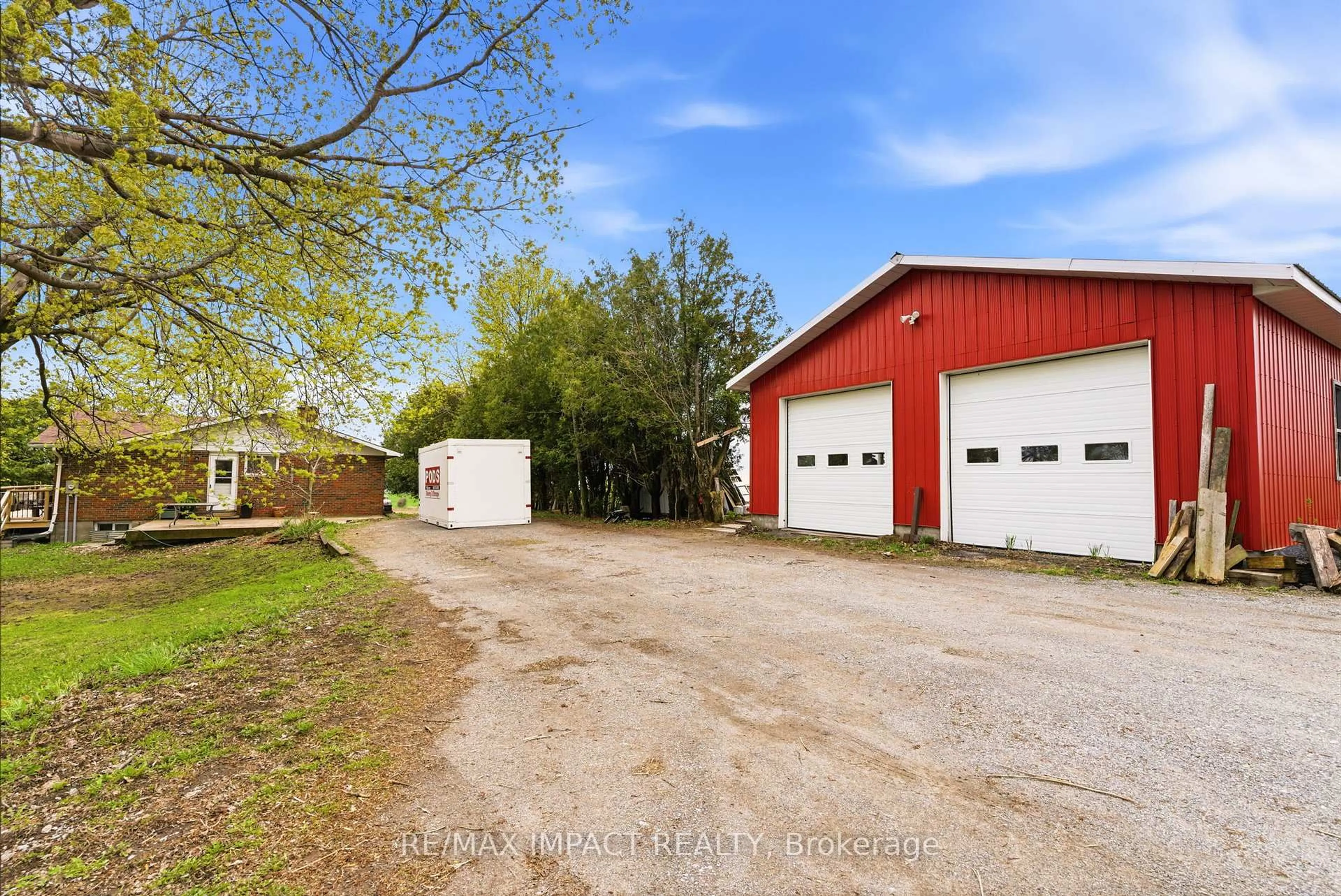 A pic from outside/outdoor area/front of a property/back of a property/a pic from drone, building for 2155 Concession Road 9 Rd, Clarington Ontario L0B 1B0