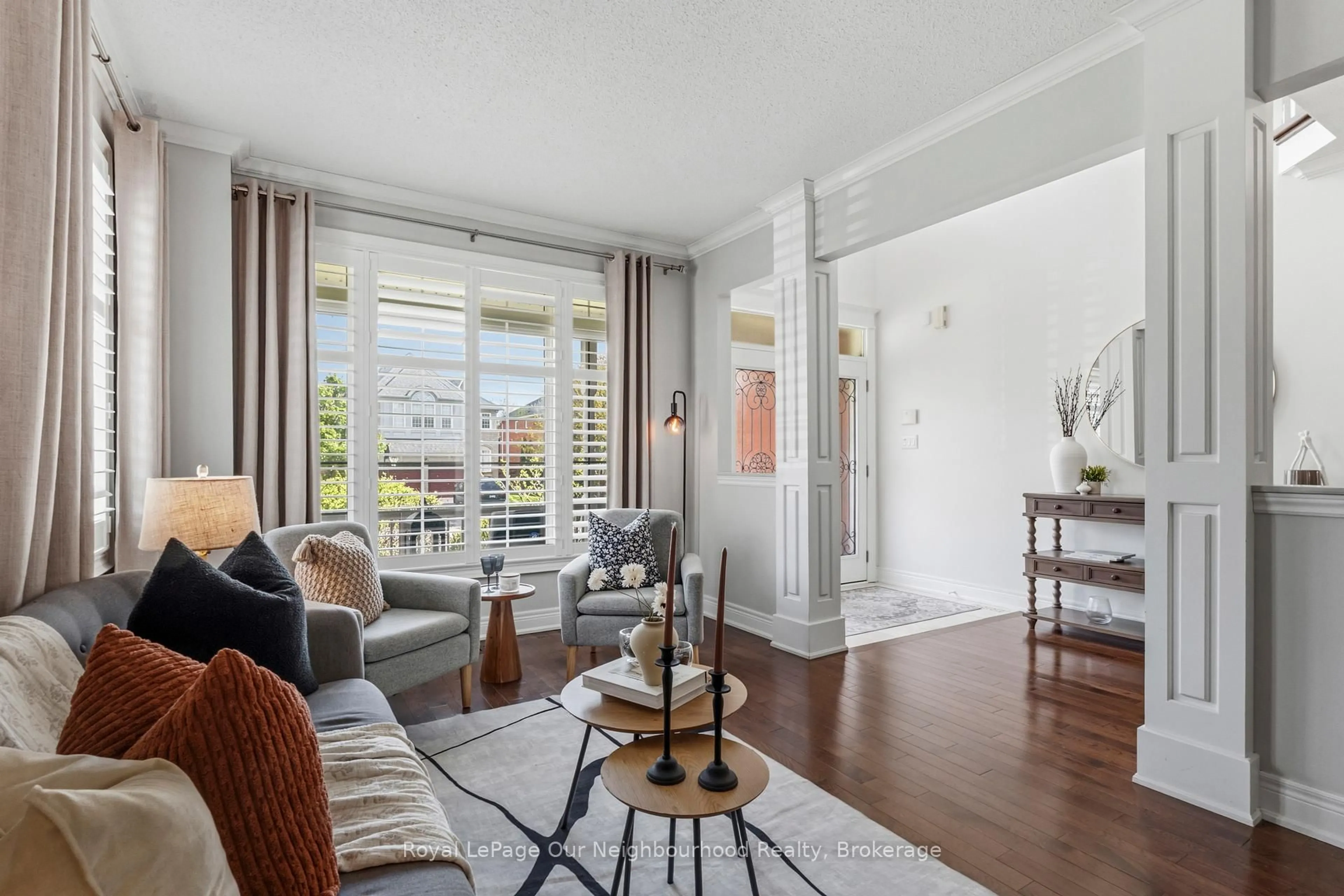 Living room with furniture, unknown for 38 Vineyard Ave, Whitby Ontario L1P 1X5