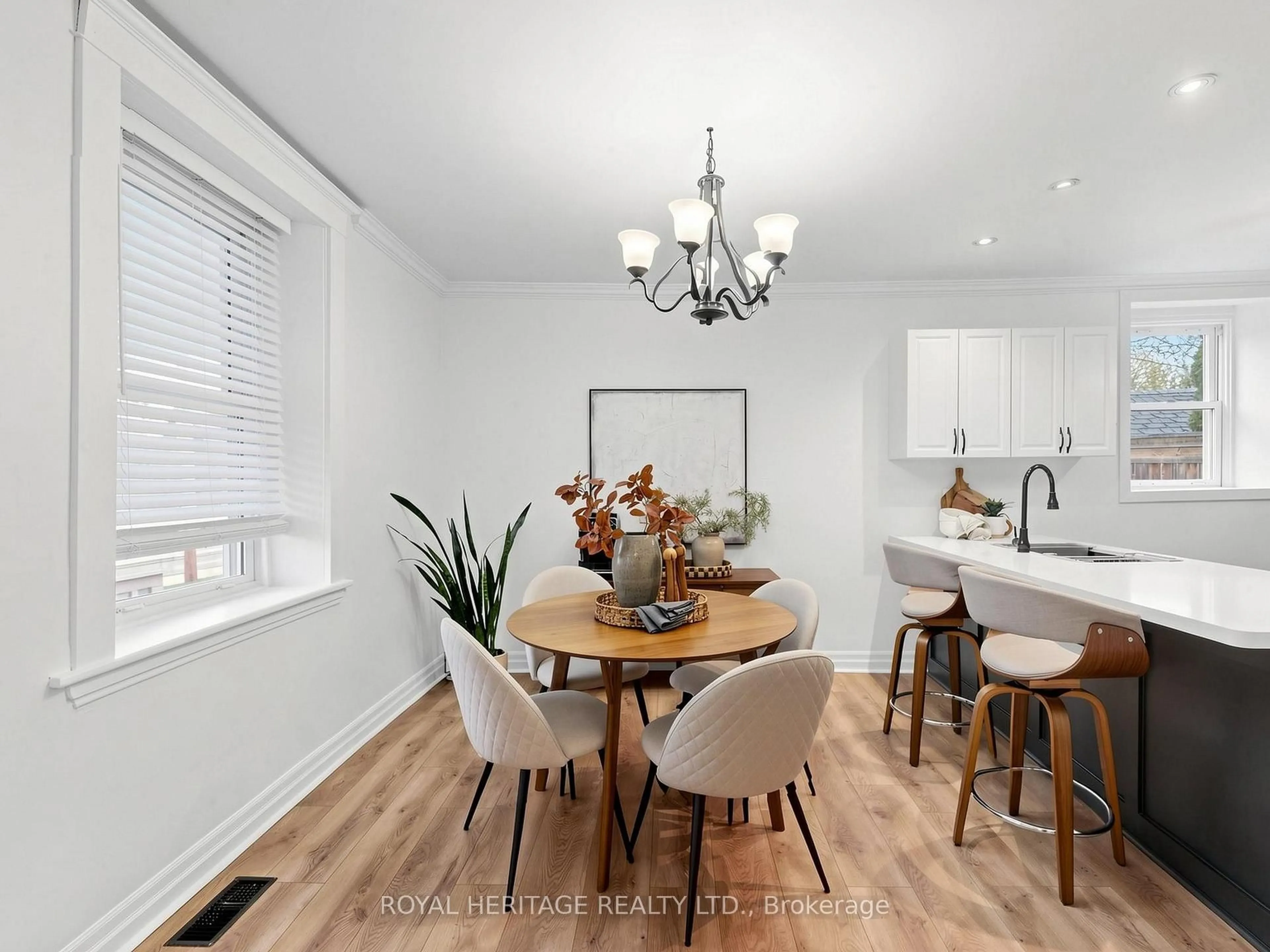 Dining room, wood/laminate floor for 97 Scugog St, Clarington Ontario L1C 3J3