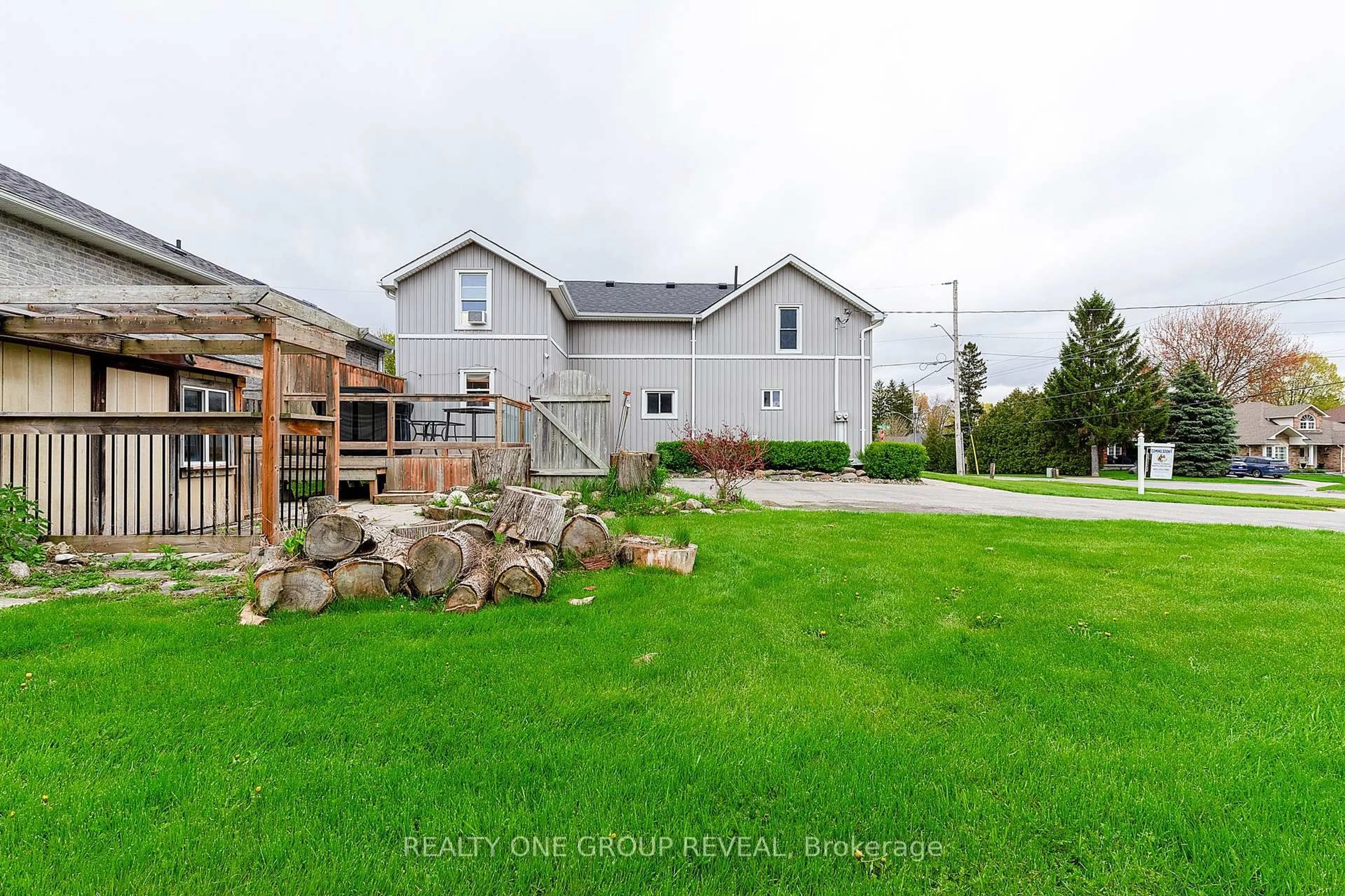 A pic from outside/outdoor area/front of a property/back of a property/a pic from drone, water/lake/river/ocean view for 1524 Nash Rd, Clarington Ontario L1E 2K8