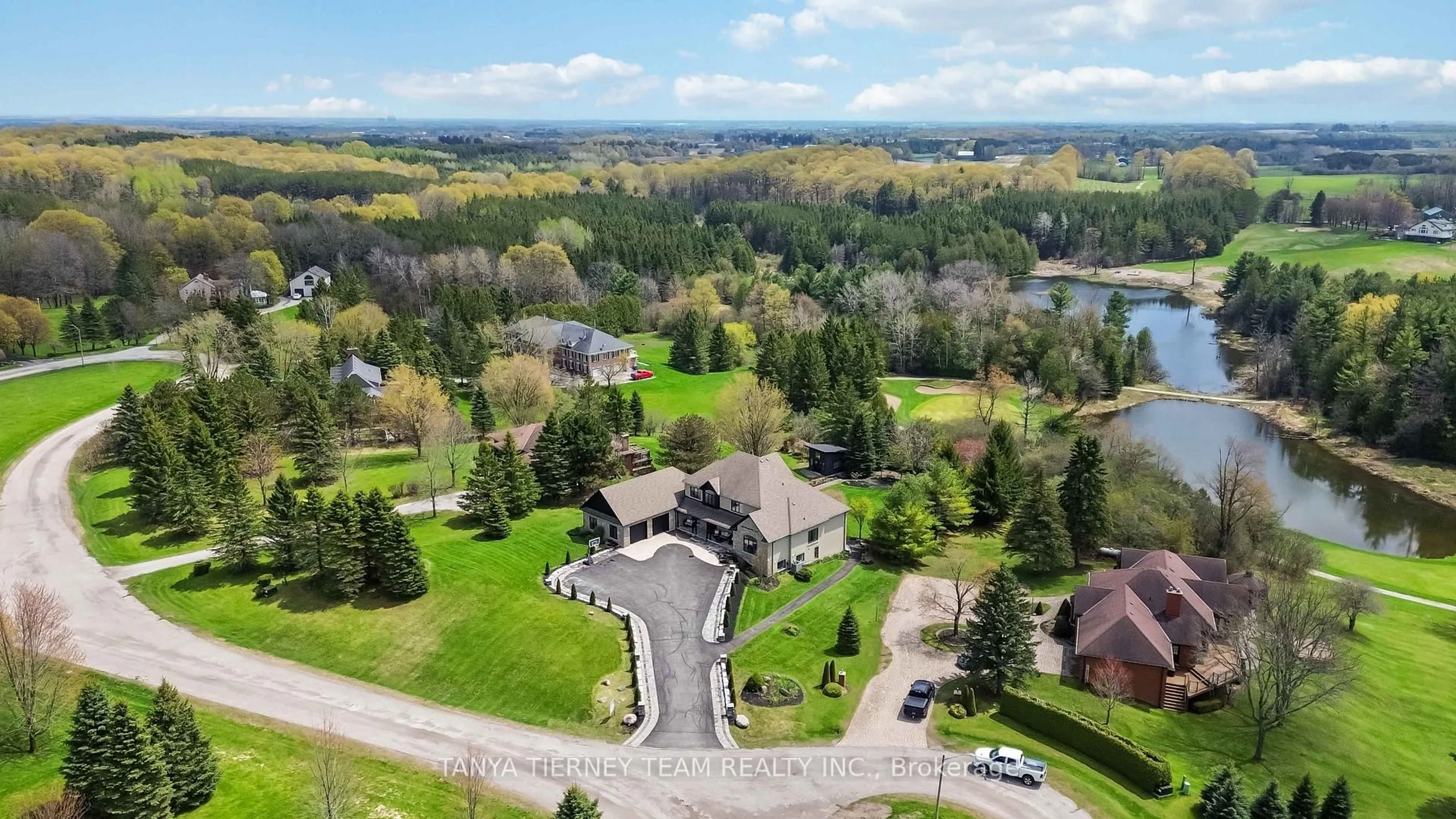 A pic from outside/outdoor area/front of a property/back of a property/a pic from drone, water/lake/river/ocean view for 59 Mansfield Park Crt, Scugog Ontario L9L 2B5