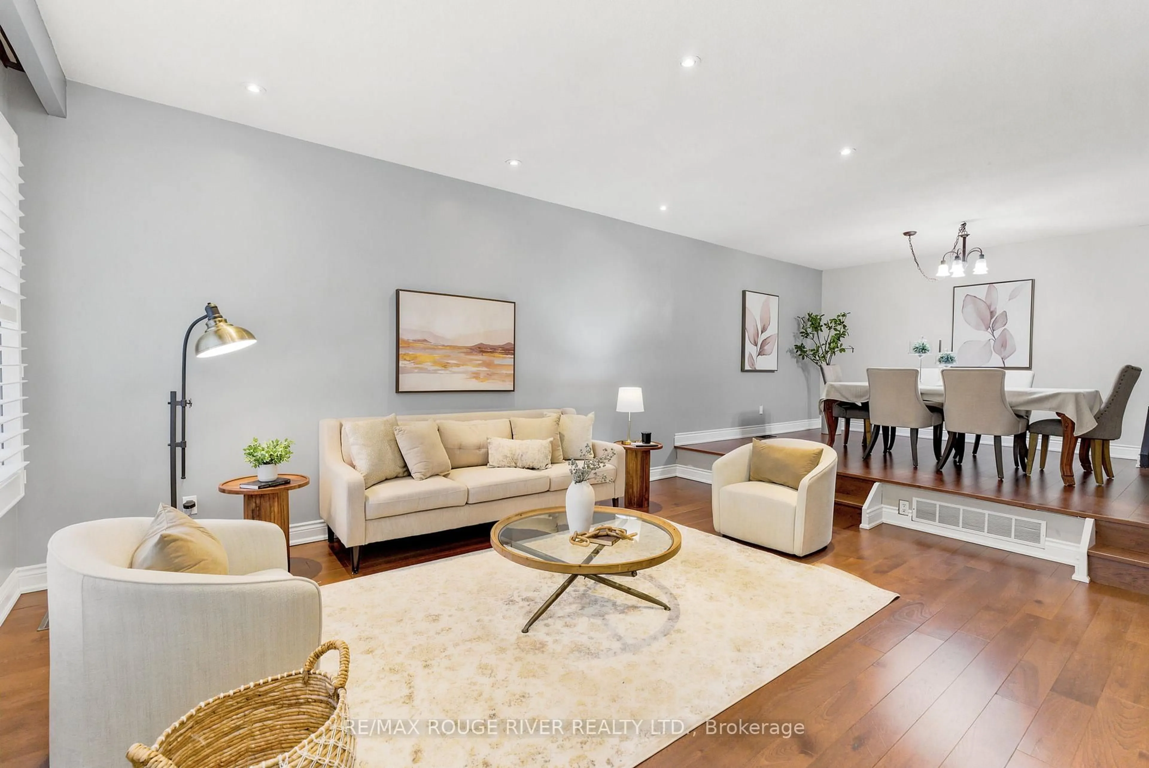 Living room with furniture, unknown for 1125 Byron St, Whitby Ontario L1N 4S4
