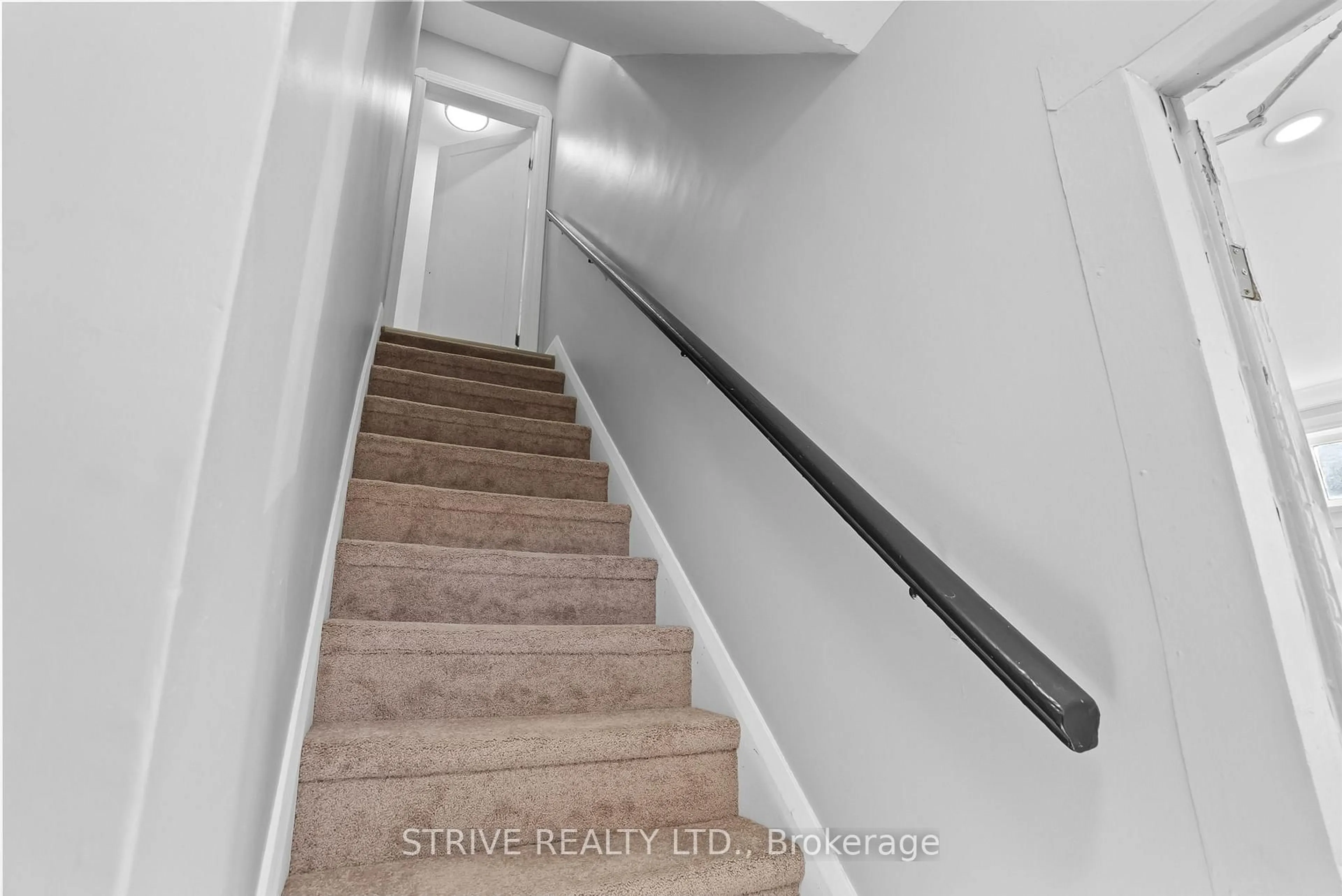 Stairs for 73 Central Park Blvd, Oshawa Ontario L1G 5Y4