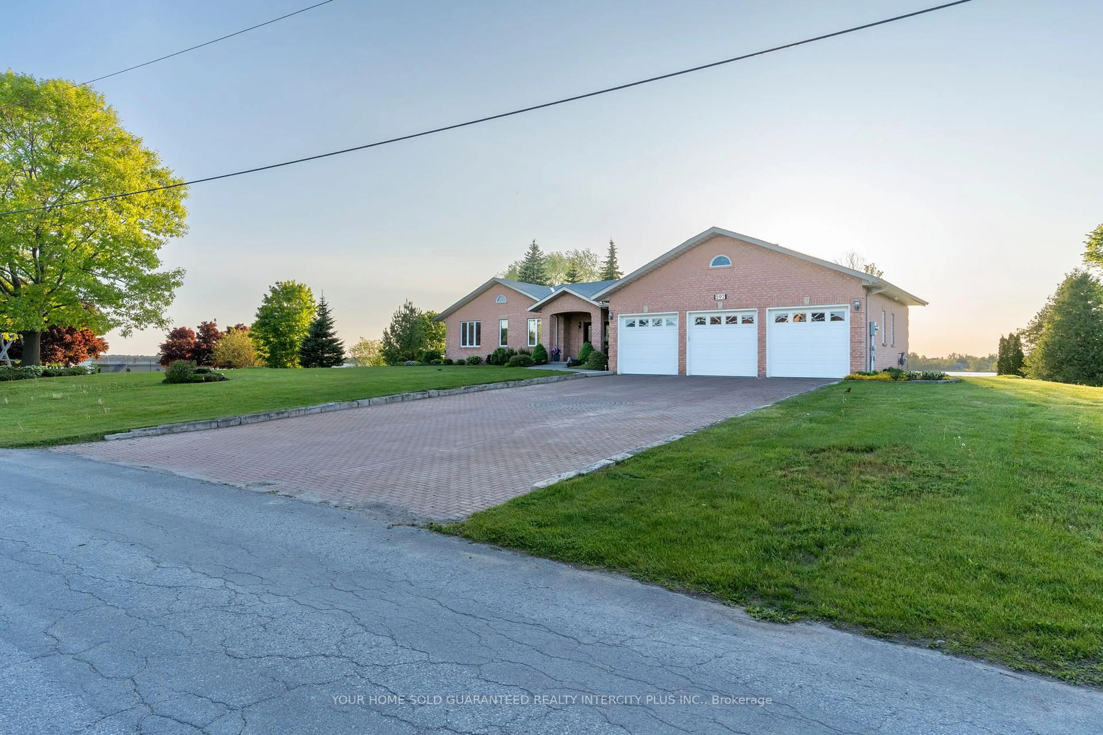 A pic from outside/outdoor area/front of a property/back of a property/a pic from drone, street for 592 Fralick's Beach Rd, Scugog Ontario L9L 1B6