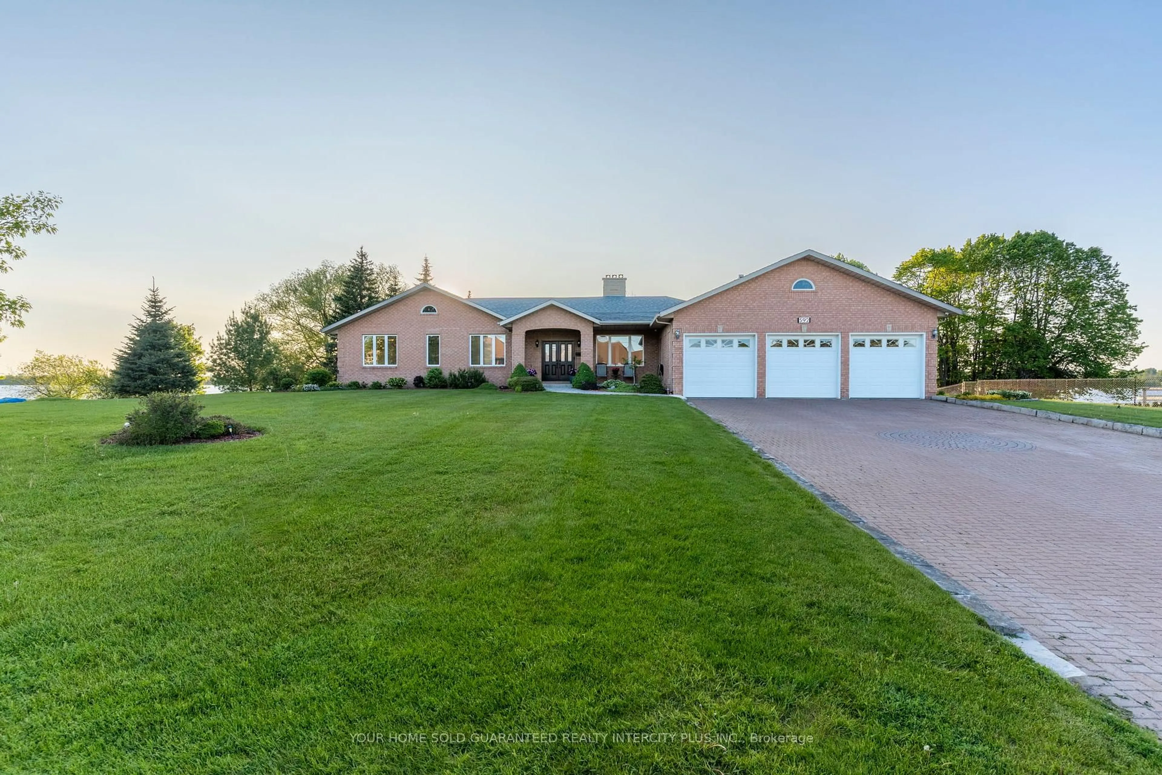 A pic from outside/outdoor area/front of a property/back of a property/a pic from drone, unknown for 592 Fralick's Beach Rd, Scugog Ontario L9L 1B6
