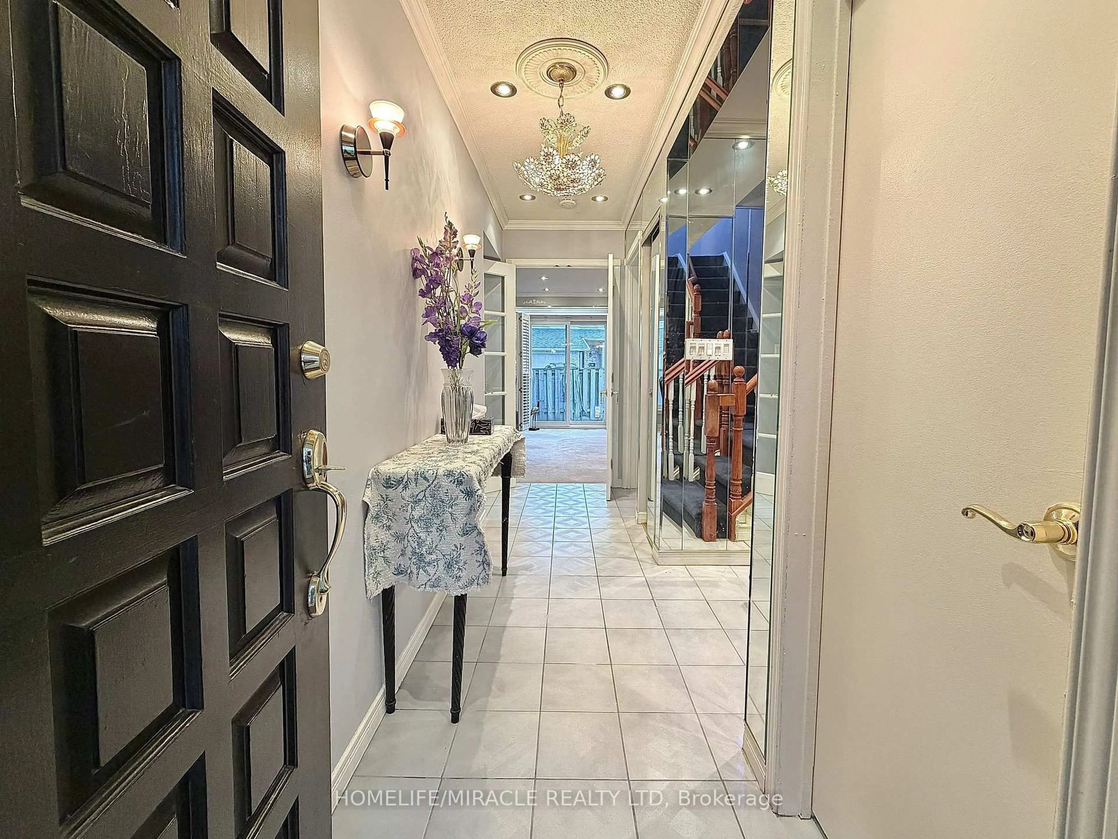 Indoor entryway for 50 Blackwell Ave #56, Toronto Ontario M1B 1K2