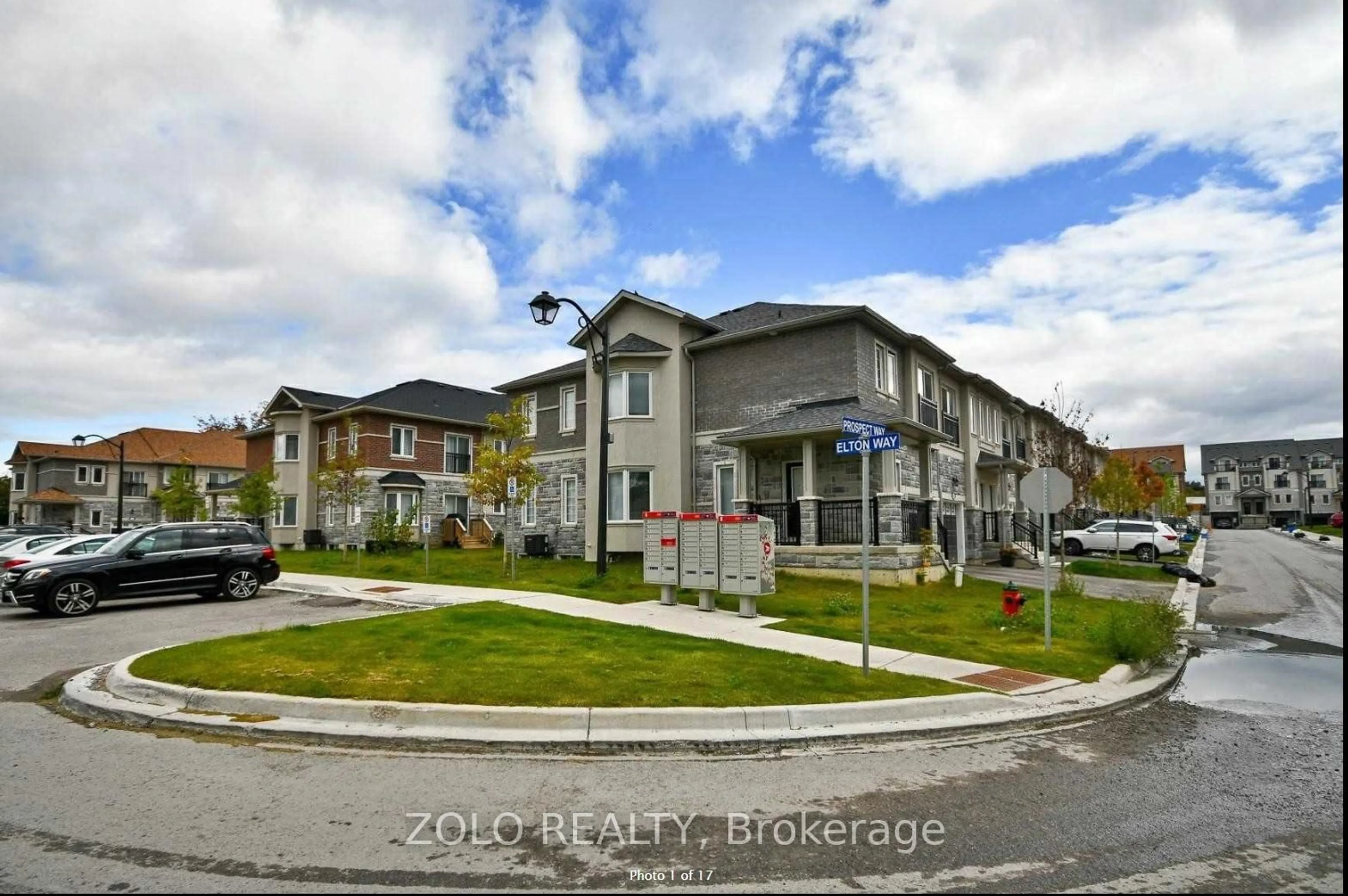 A pic from outside/outdoor area/front of a property/back of a property/a pic from drone, street for 37 Prospect Way, Whitby Ontario L1N 0L4