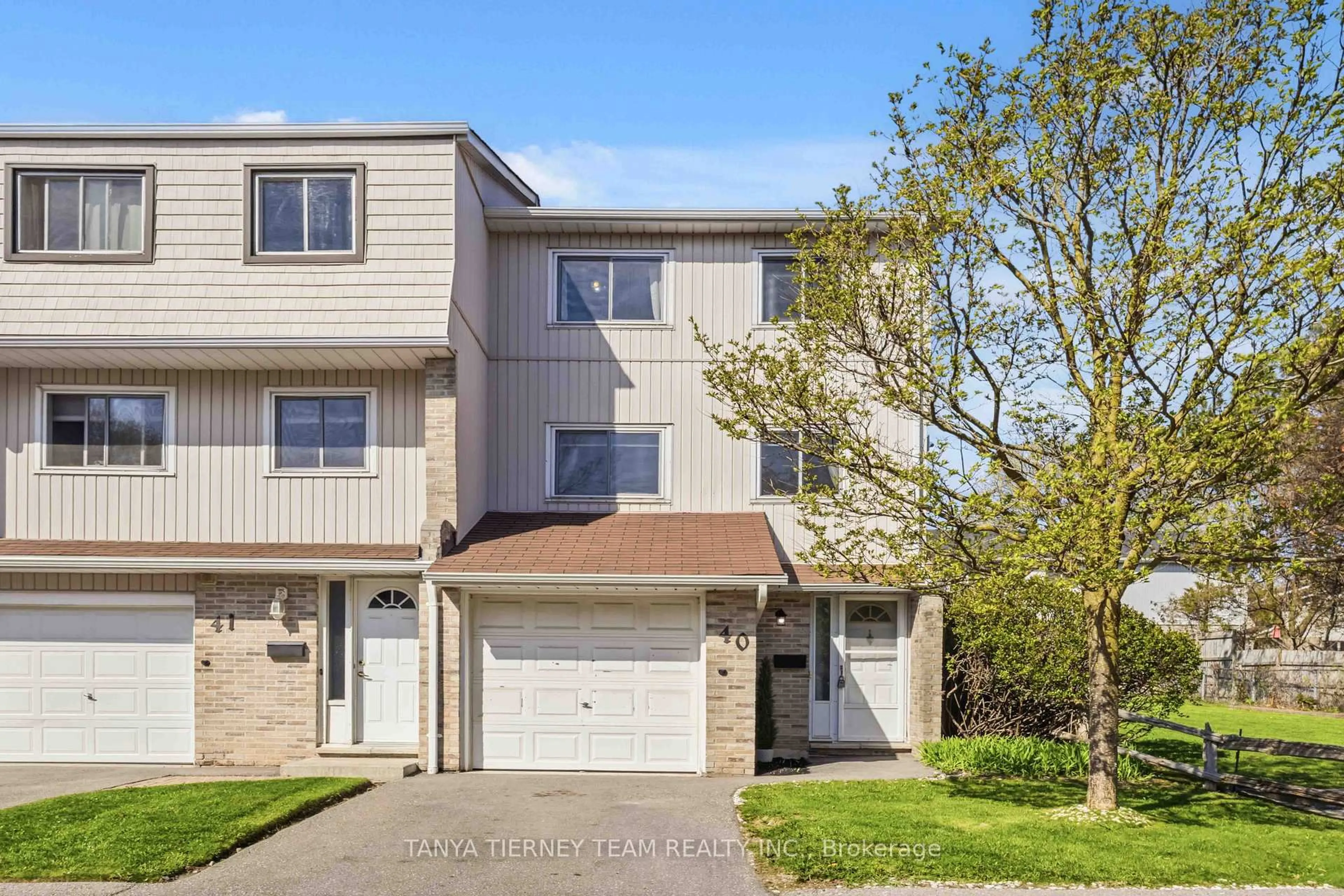 Unknown for 1975 Rosefield Rd #40, Pickering Ontario L1V 3E3