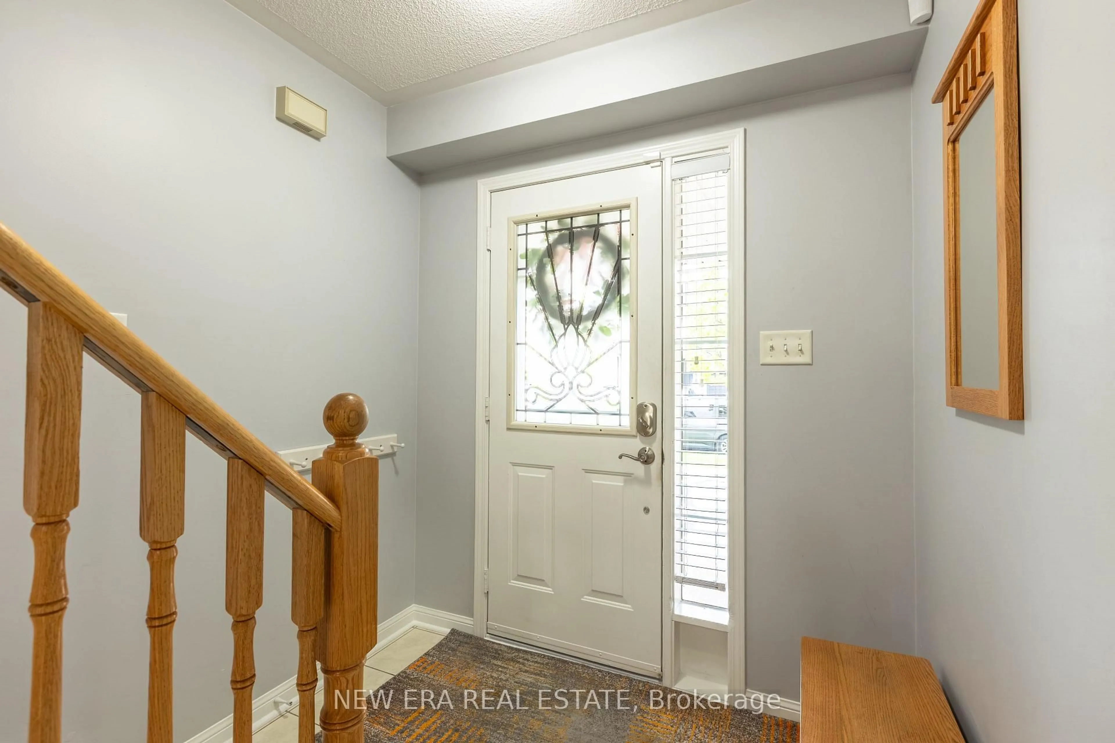 Indoor entryway for 7 Catkins Cres, Whitby Ontario L1R 3A2