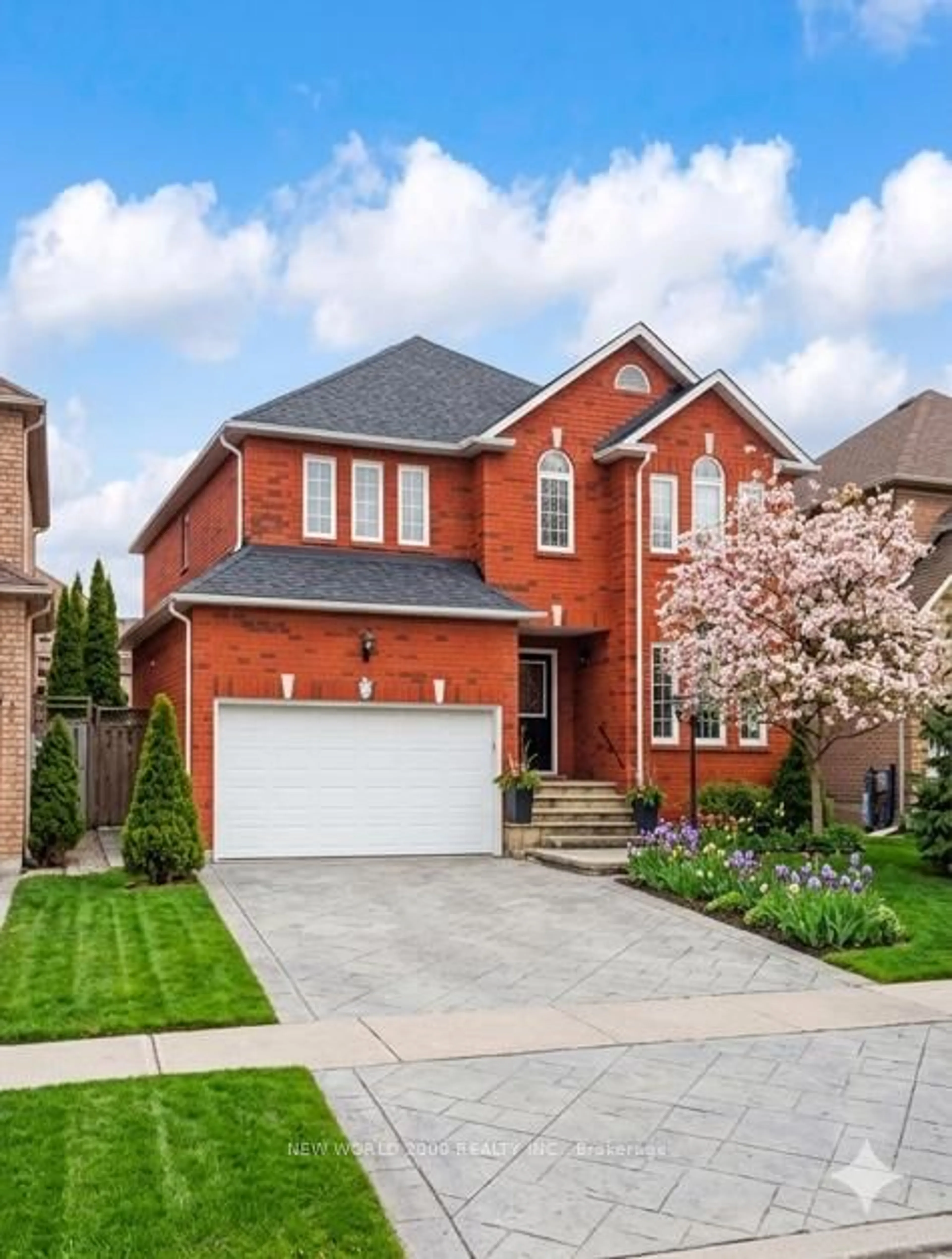 Home with brick exterior material, street for 7 Finnegan Pl, Whitby Ontario L1R 2G2