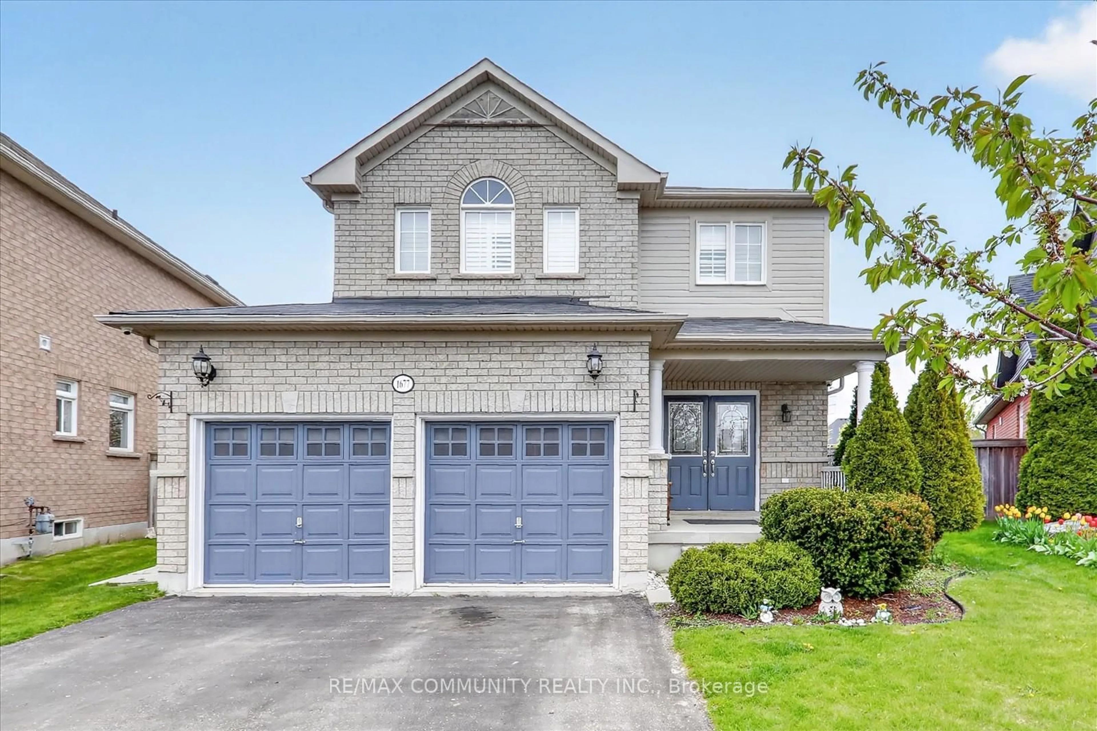 Home with brick exterior material, street for 1677 Quail Run Dr, Oshawa Ontario L1K 0M1