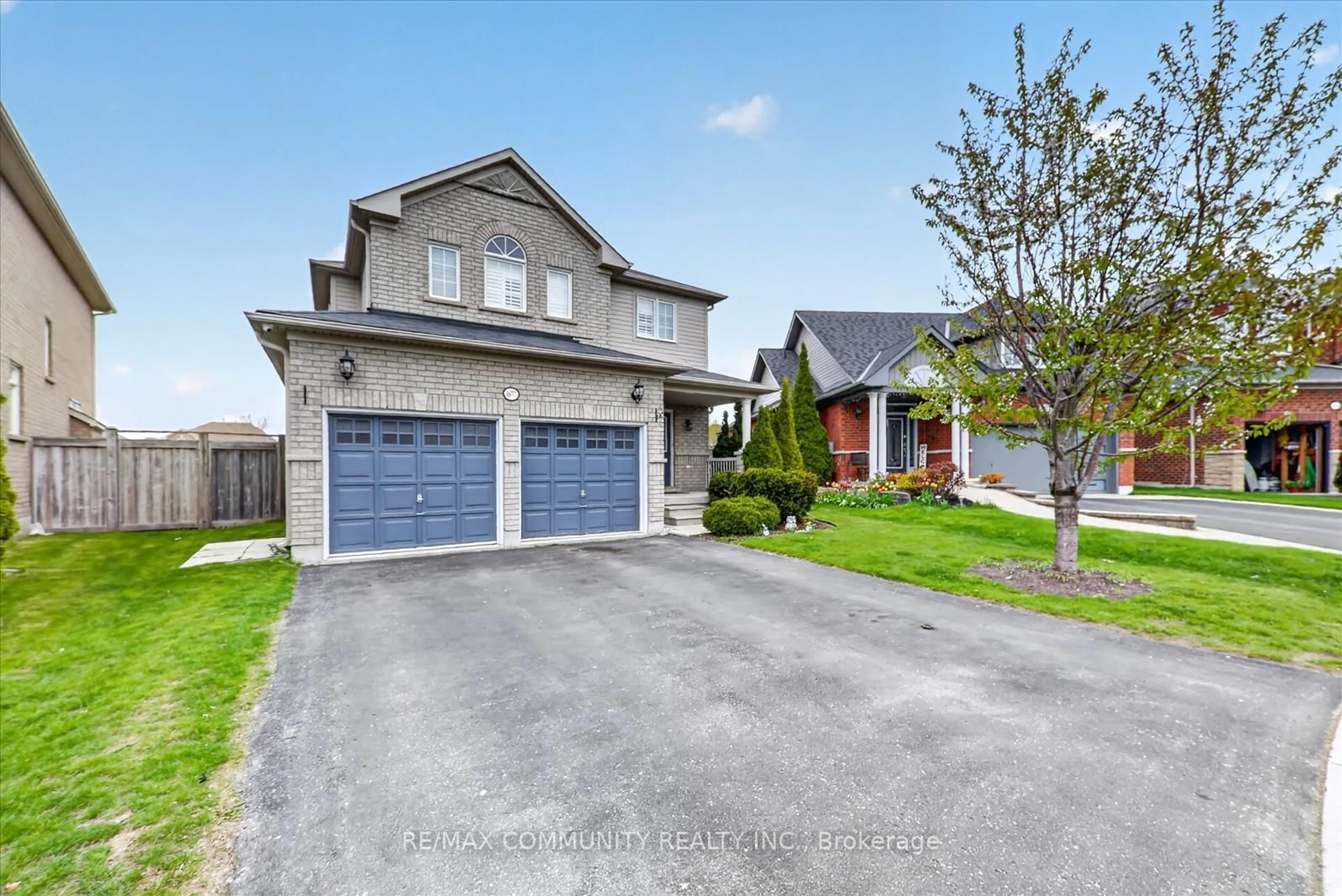 Unknown for 1677 Quail Run Dr, Oshawa Ontario L1K 0M1