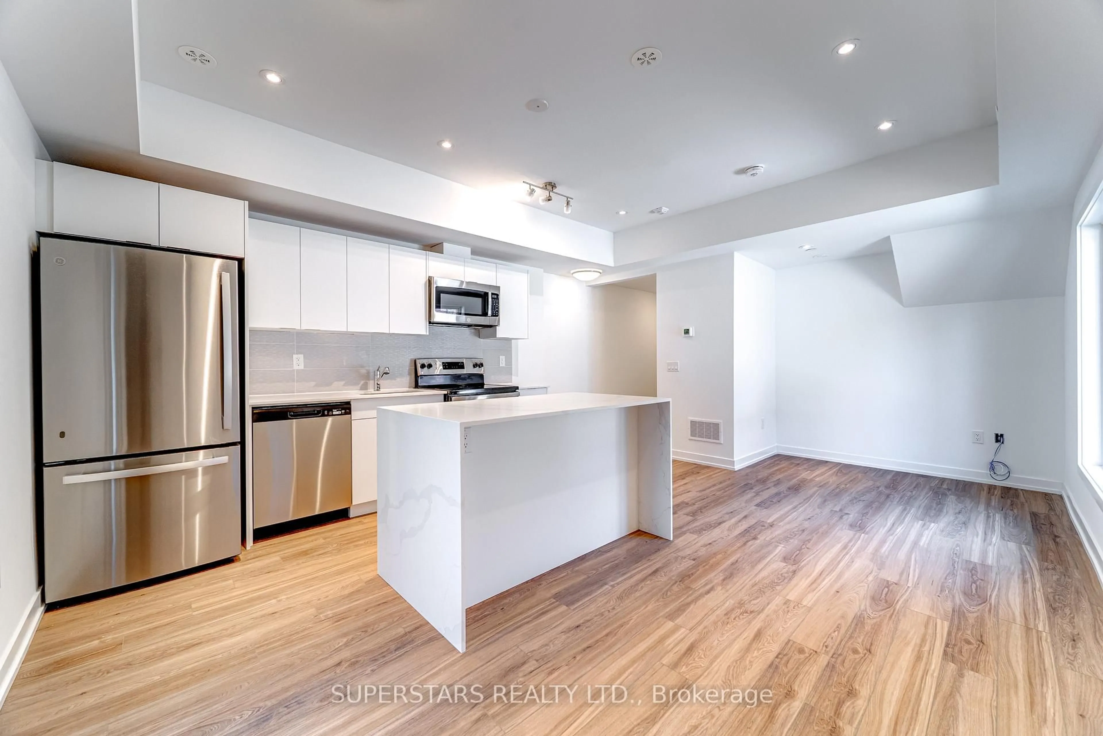 Unknown for 31 Calamint Lane, Toronto Ontario M1W 2H1