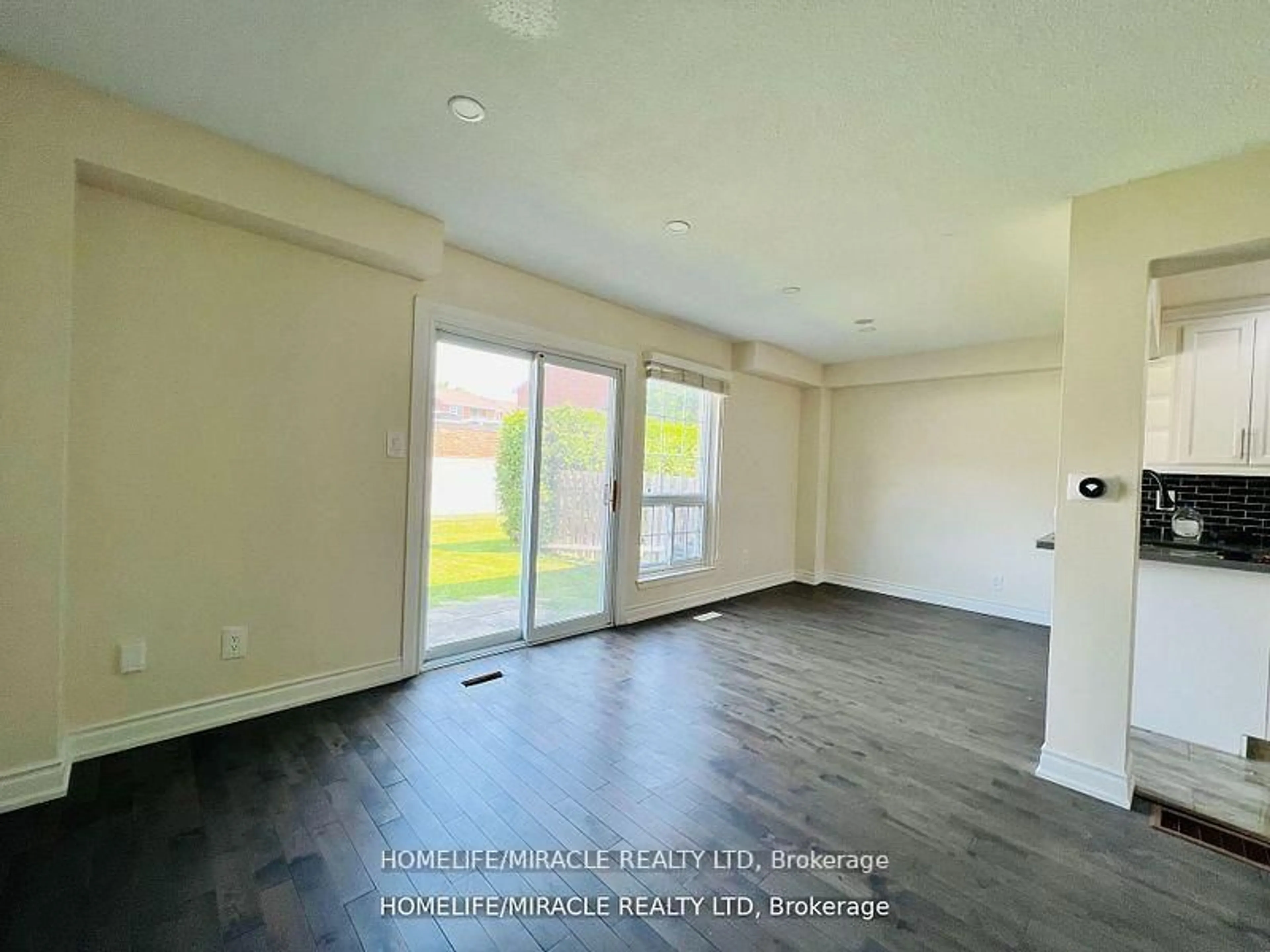 Unknown for 50 Blackwell Ave #11, Toronto Ontario M1B 1K2