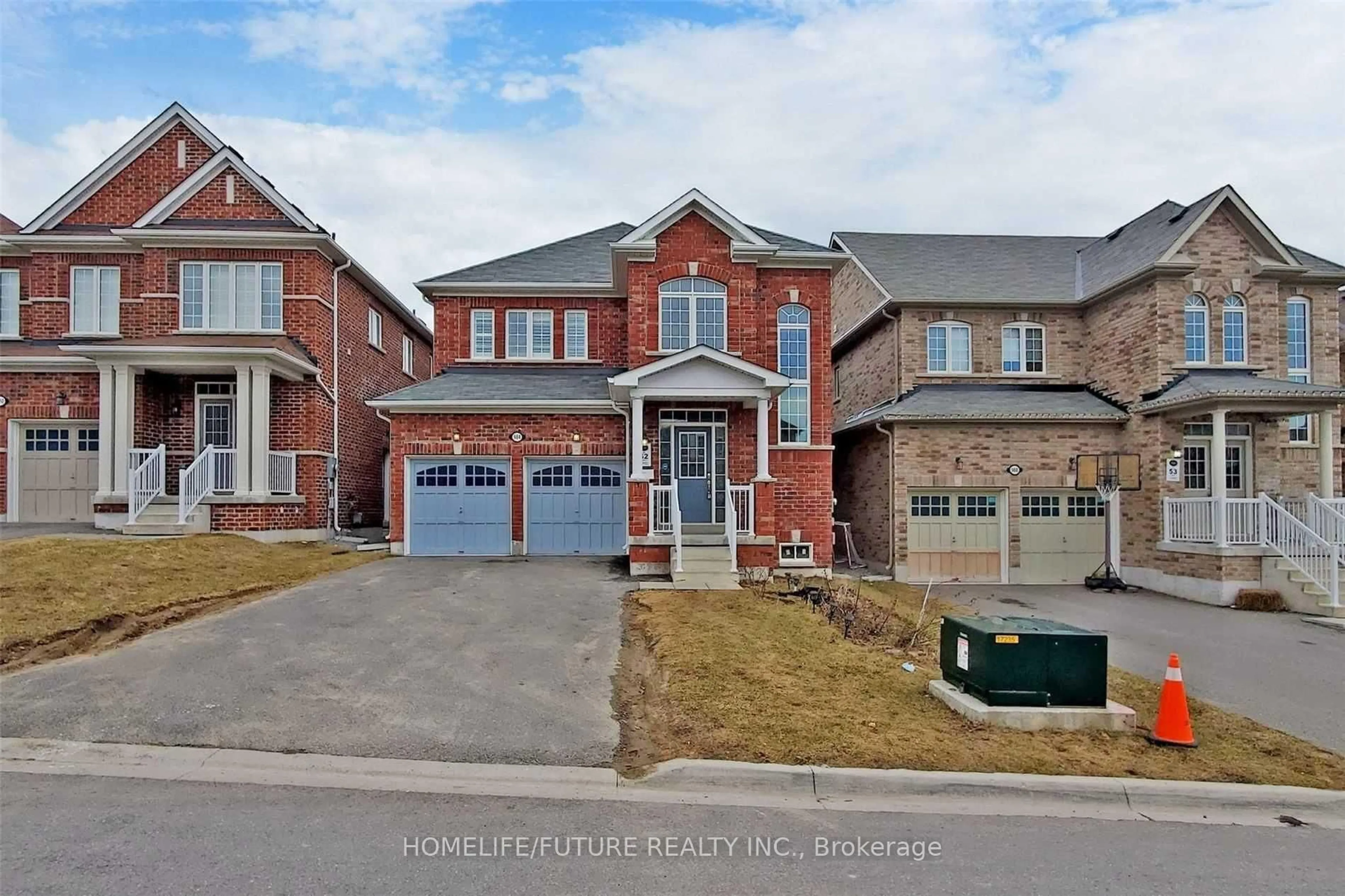 Home with brick exterior material, street for 984 Wrenwood Dr, Oshawa Ontario L1K 0Y1