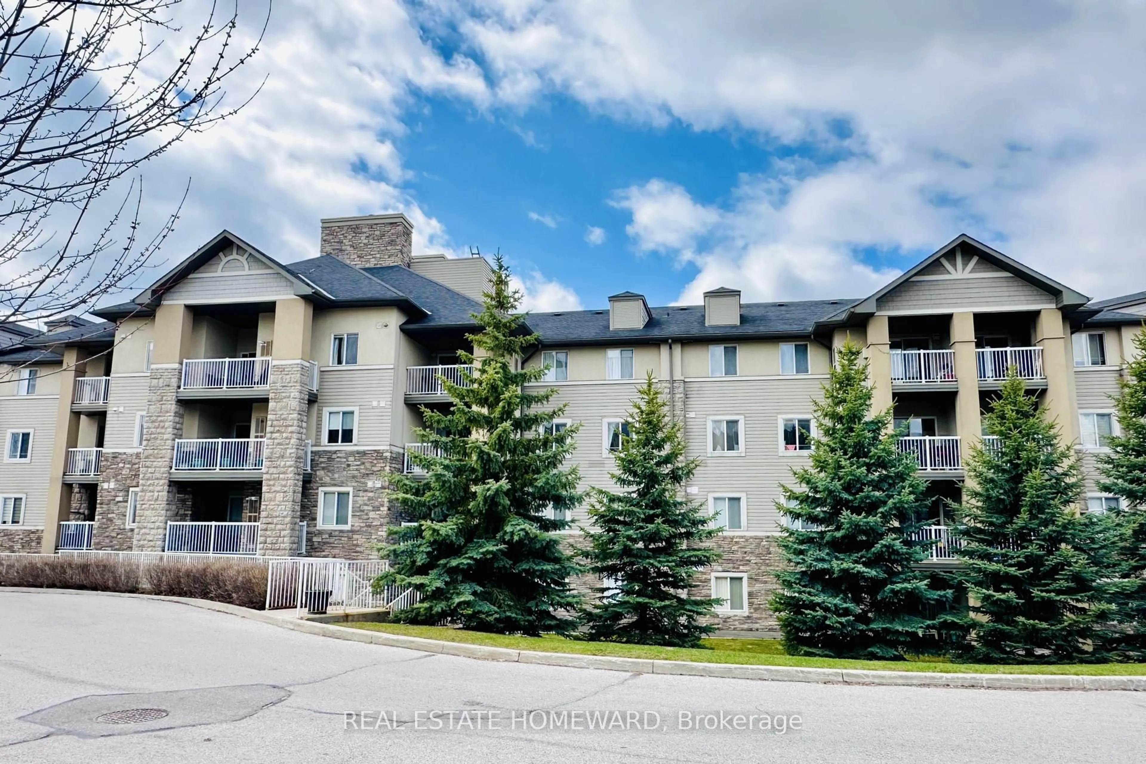A pic from outside/outdoor area/front of a property/back of a property/a pic from drone, mountain view for 684 Warden Ave #416, Toronto Ontario M1L 4W4