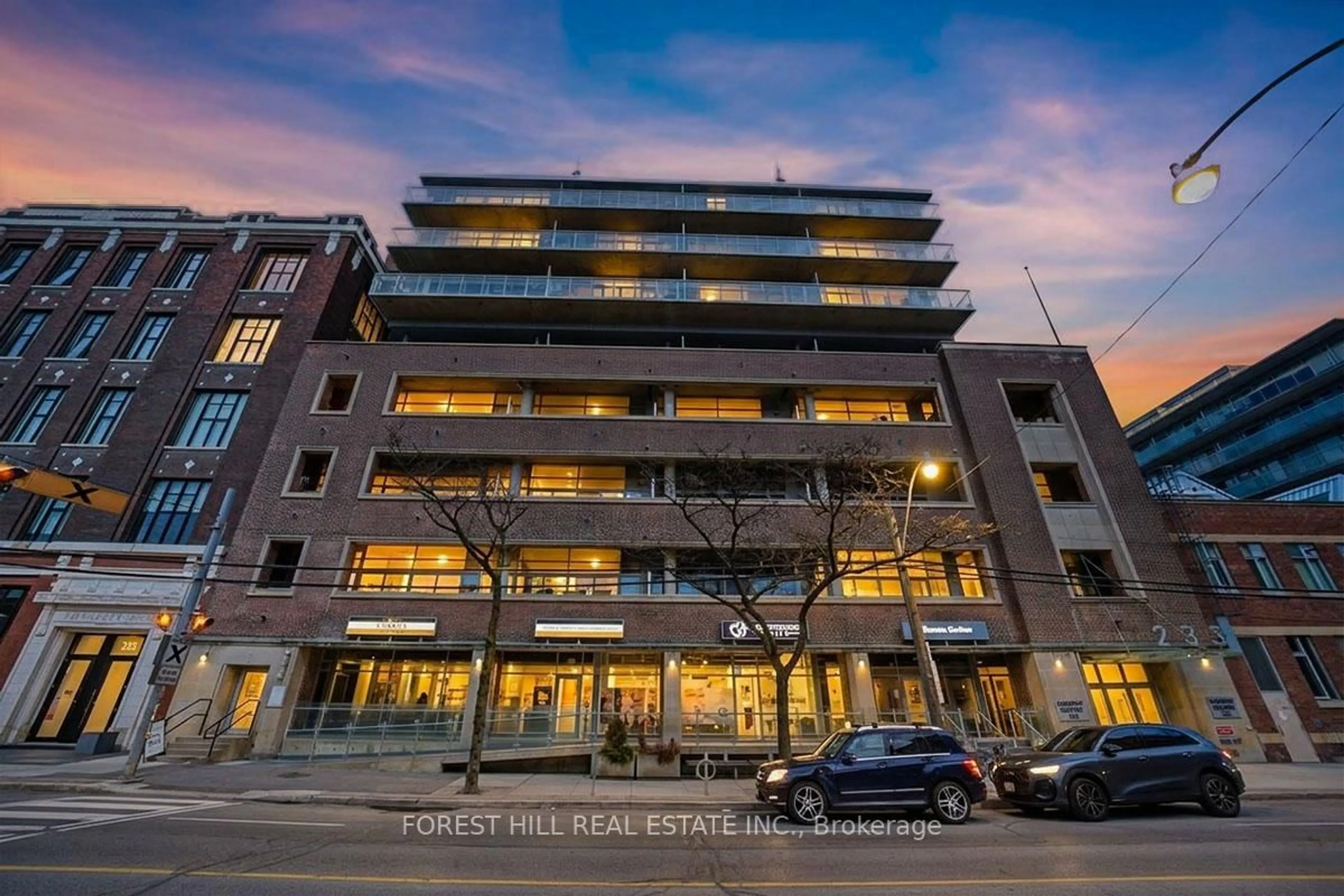 Unknown for 233 Carlaw Ave #804, Toronto Ontario M4M 3N6