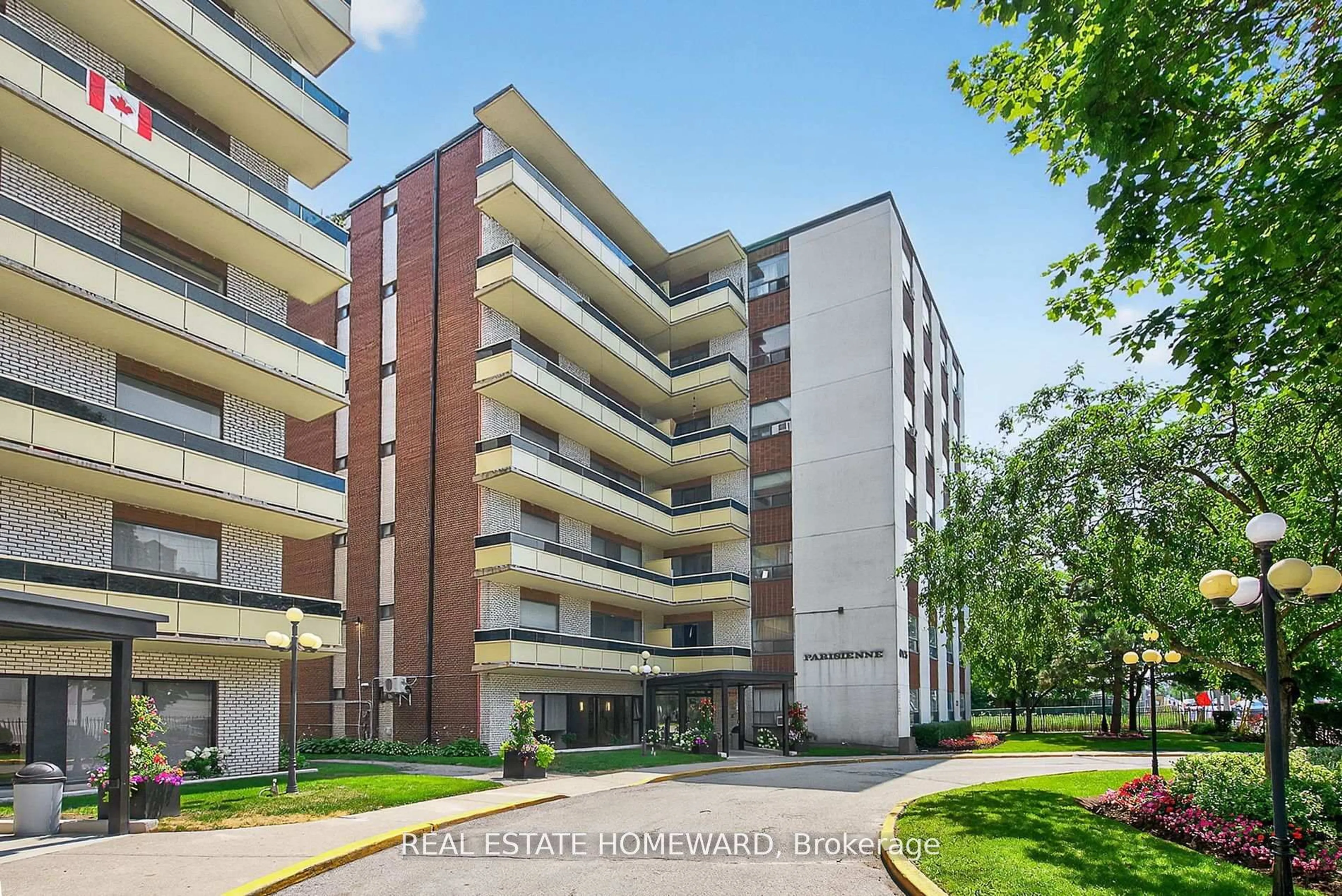 Patio, building for 915 Midland Ave #708, Toronto Ontario M1K 4G1